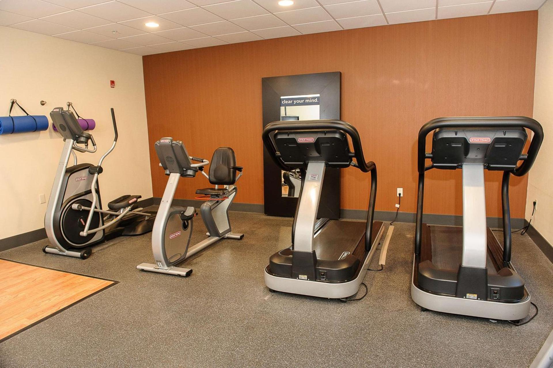 Hampton Inn & Suites Brookings photo 18