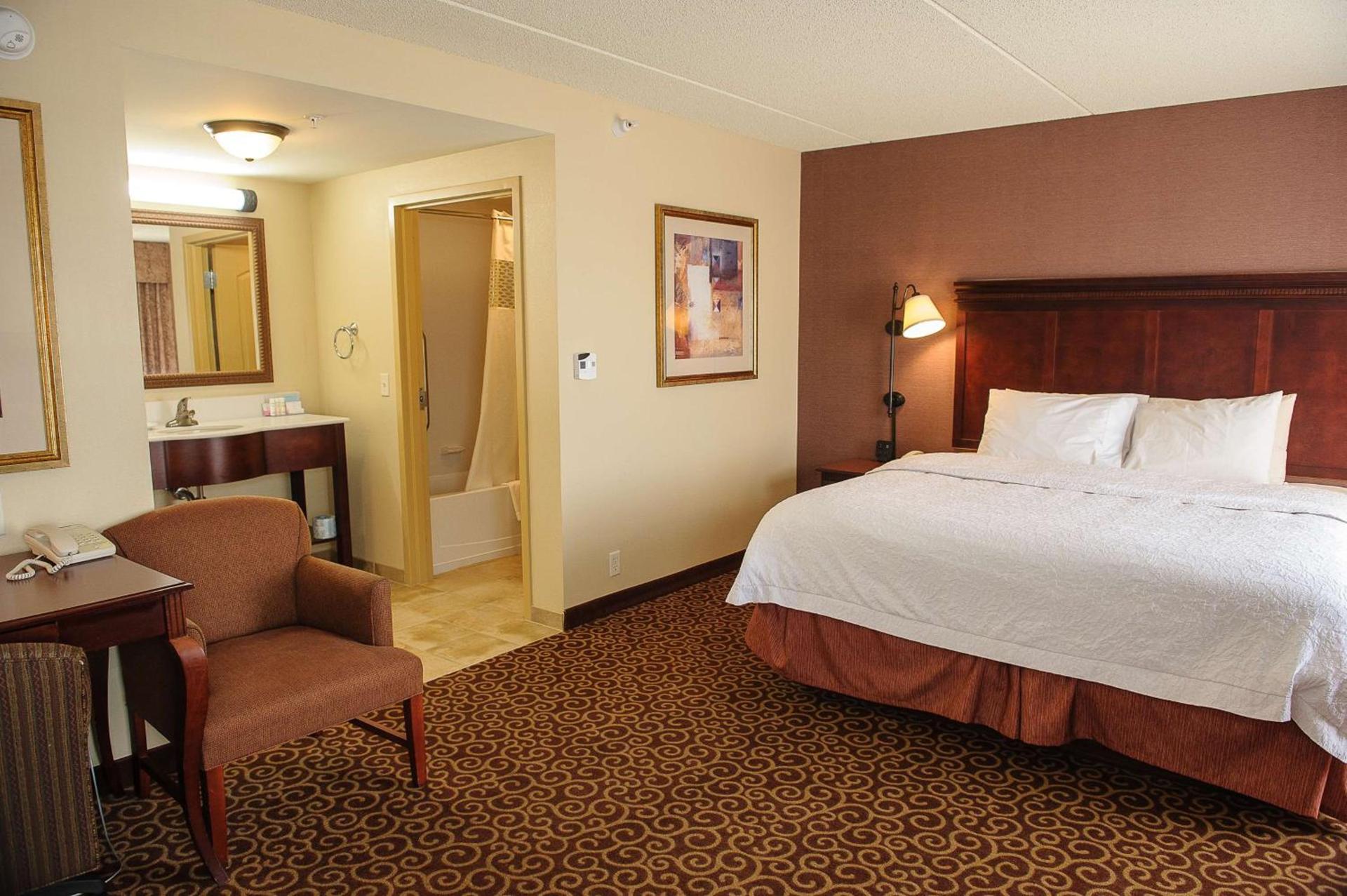 Hampton Inn & Suites Brookings photo 23