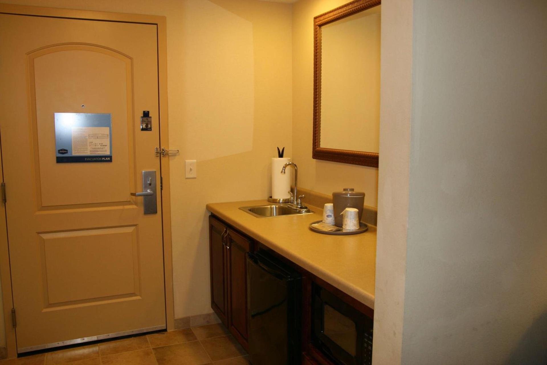 Hampton Inn & Suites Brookings photo 24
