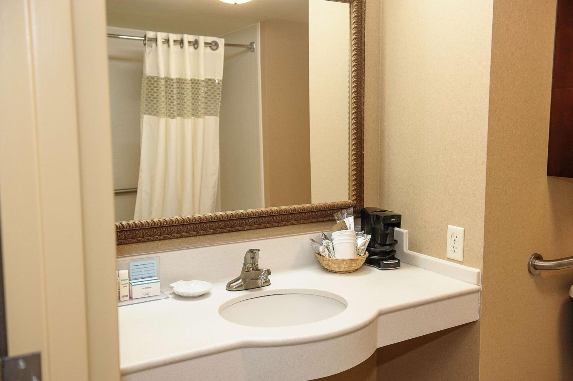 Hampton Inn & Suites Brookings photo 31