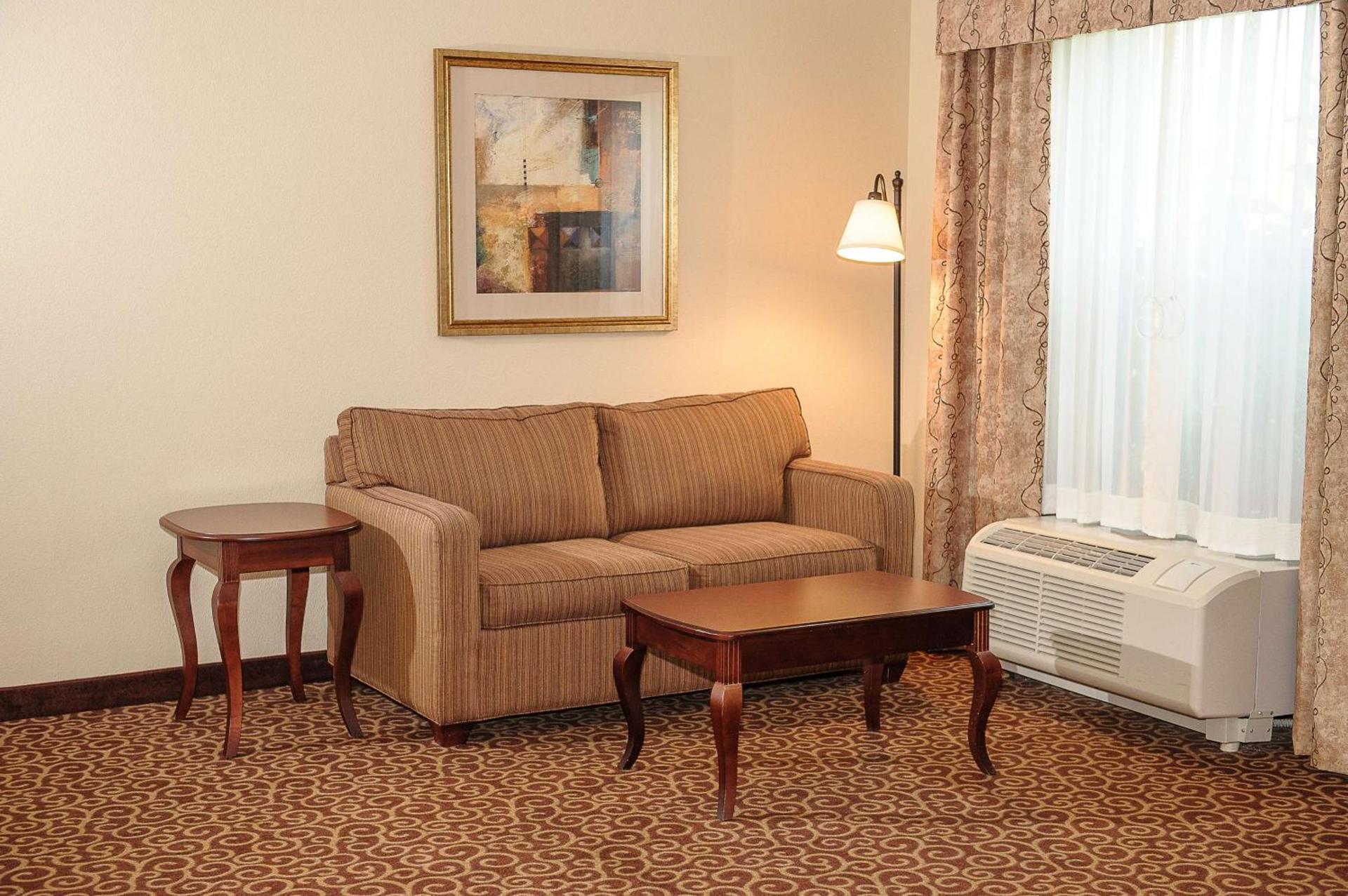 Hampton Inn & Suites Brookings photo 33