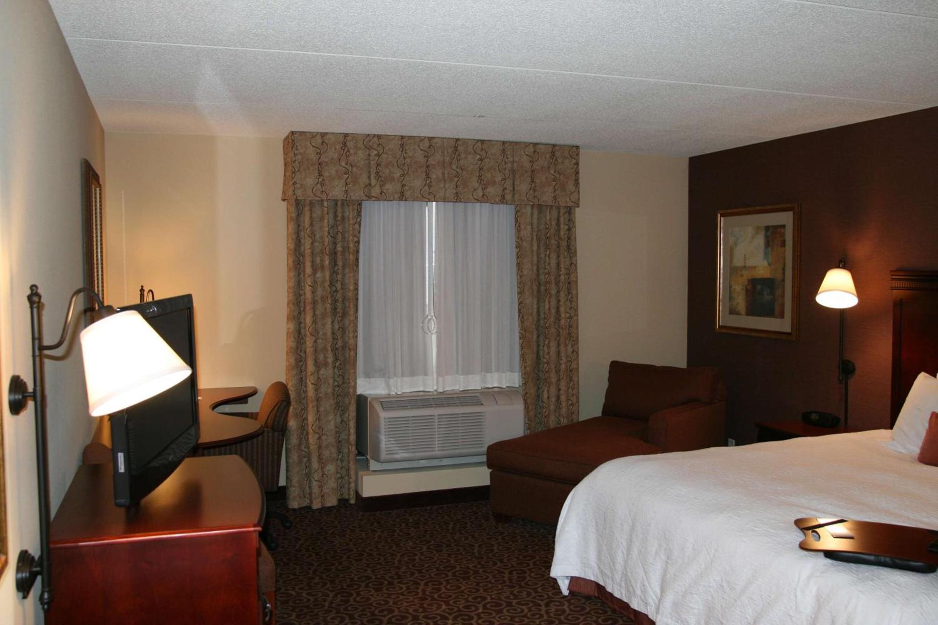 Hampton Inn & Suites Brookings photo 39