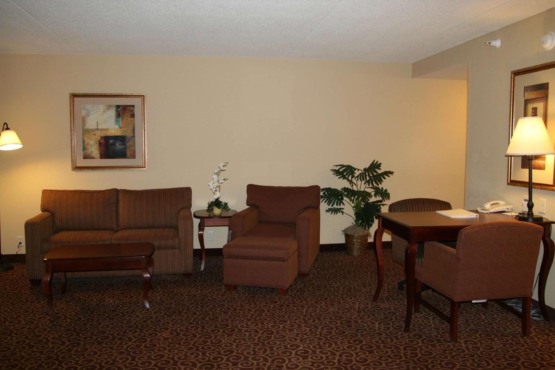Hampton Inn & Suites Brookings photo 45