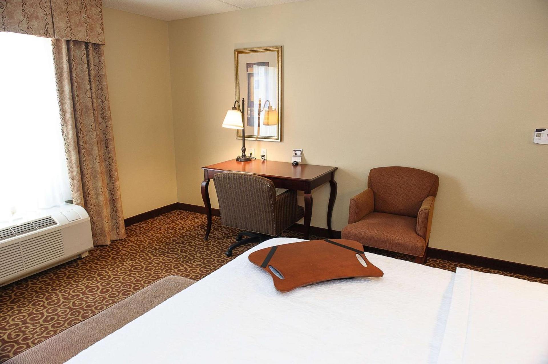 Hampton Inn & Suites Brookings photo 53