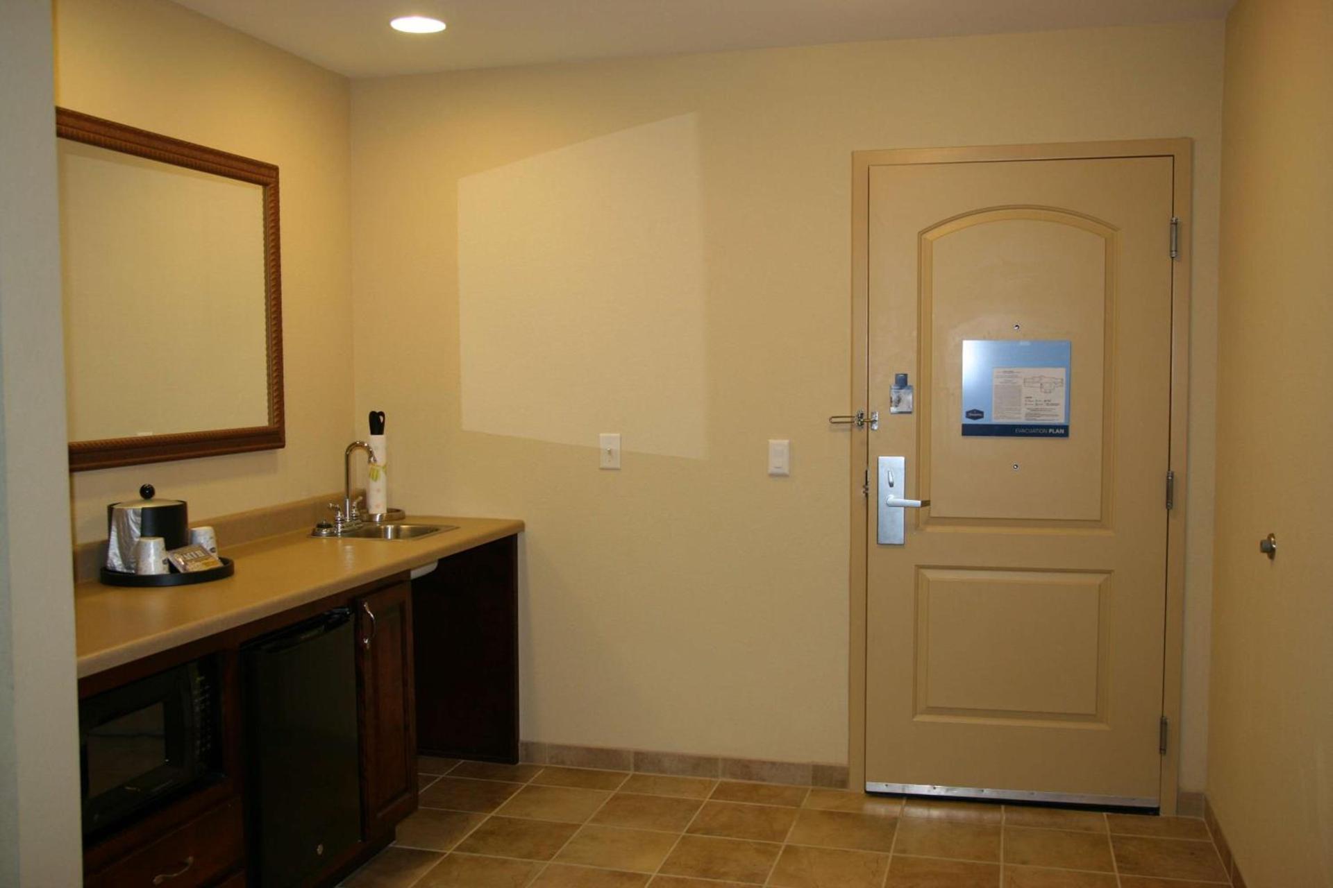 Hampton Inn & Suites Brookings photo 64
