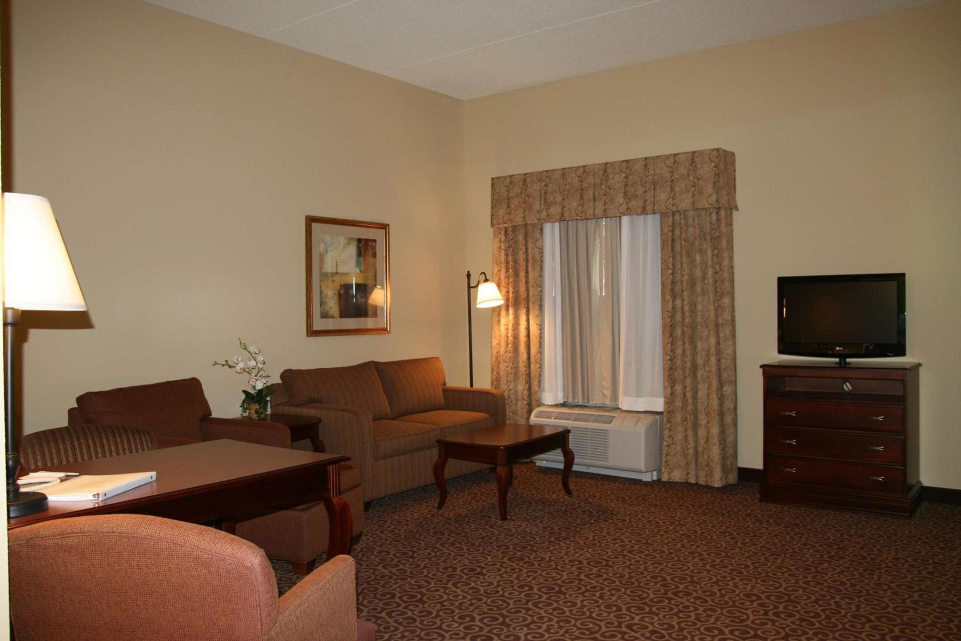 Hampton Inn & Suites Brookings photo 63