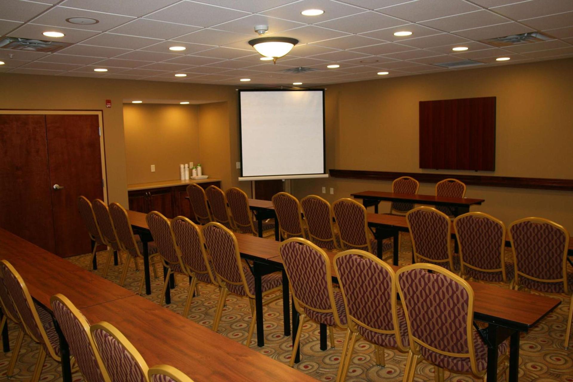 Hampton Inn & Suites Brookings photo 76