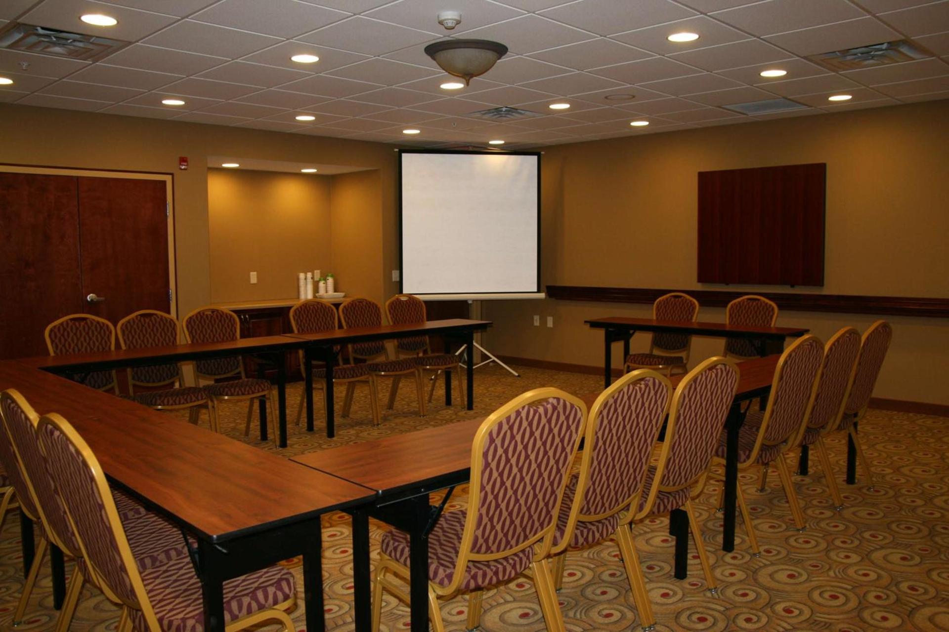 Hampton Inn & Suites Brookings photo 77