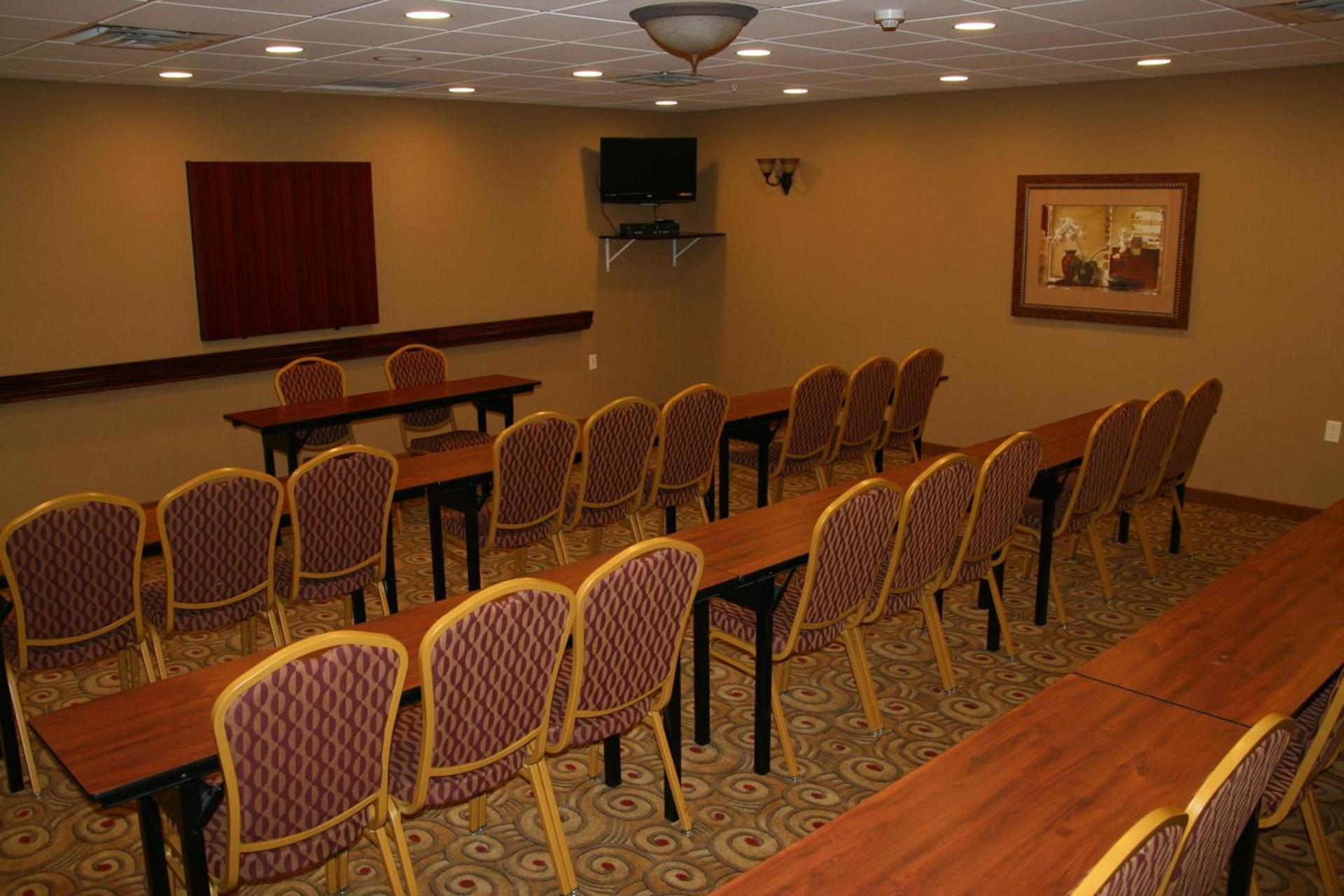 Hampton Inn & Suites Brookings photo 79