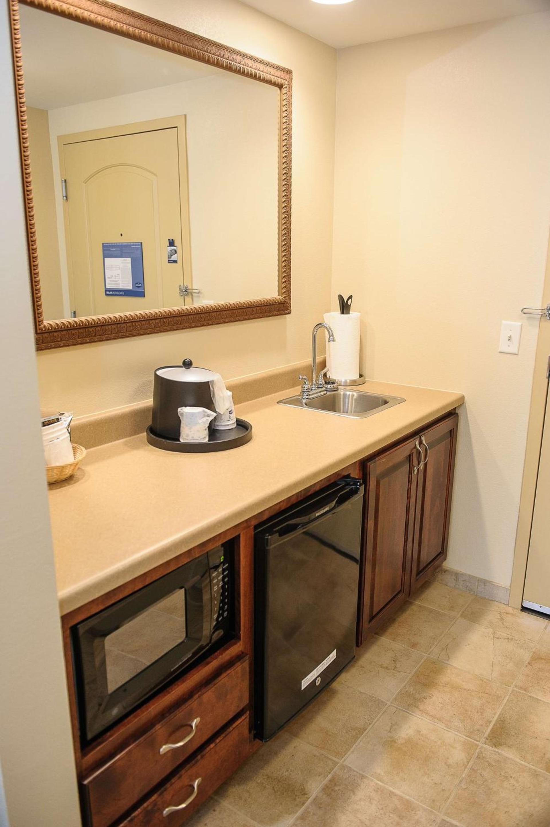 Hampton Inn & Suites Brookings photo 80