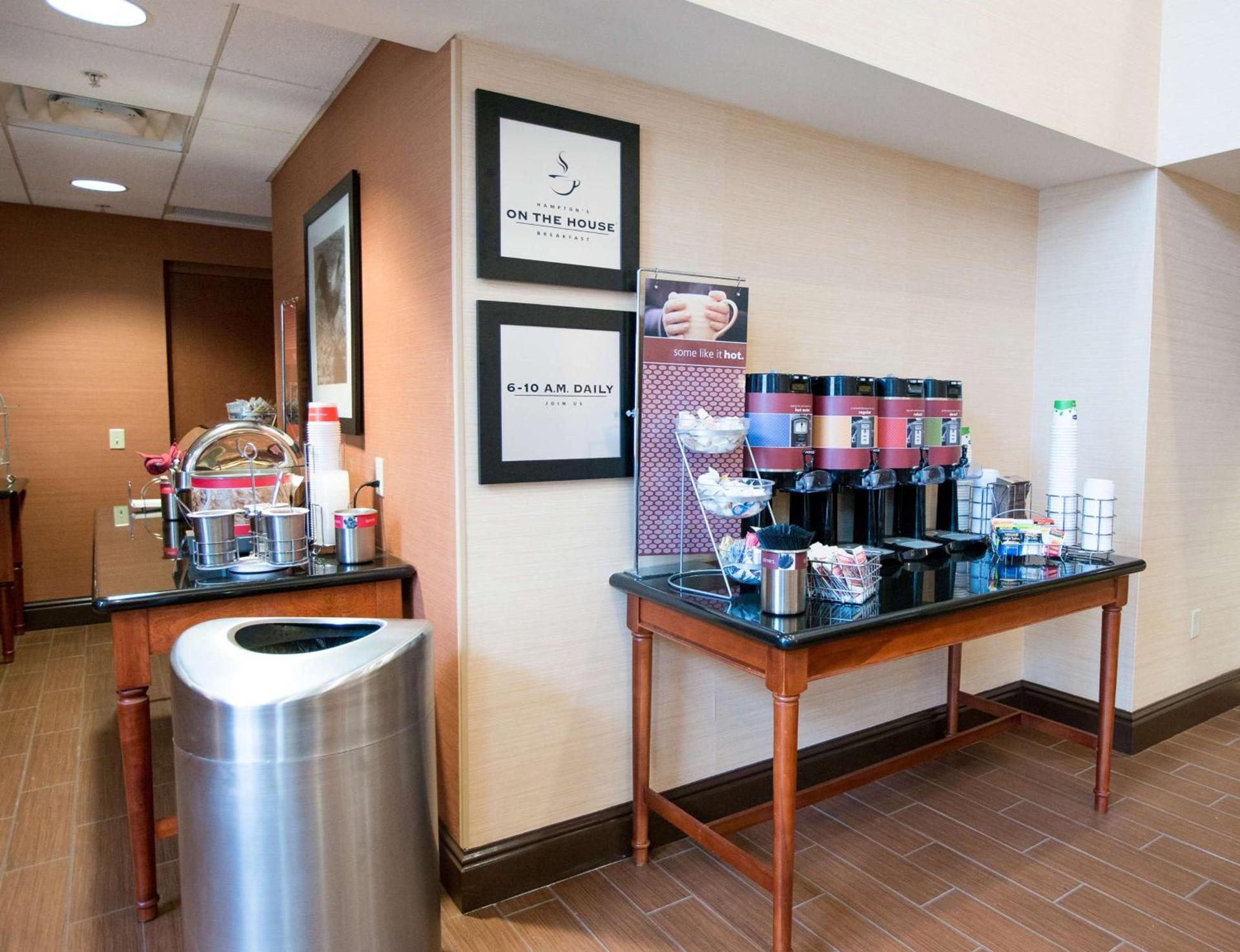 Hampton Inn & Suites Blairsville photo 12