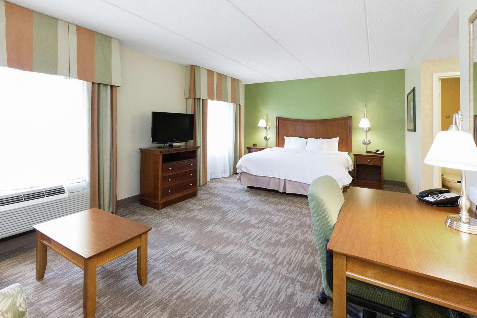 Hampton Inn & Suites Blairsville photo 35