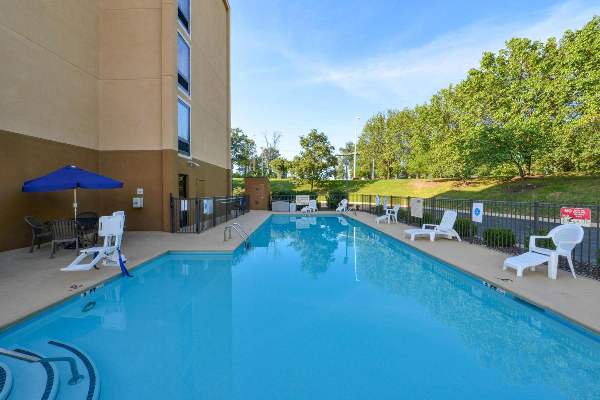 Hampton Inn Nashville-I-24 Hickory Hollow photo 8