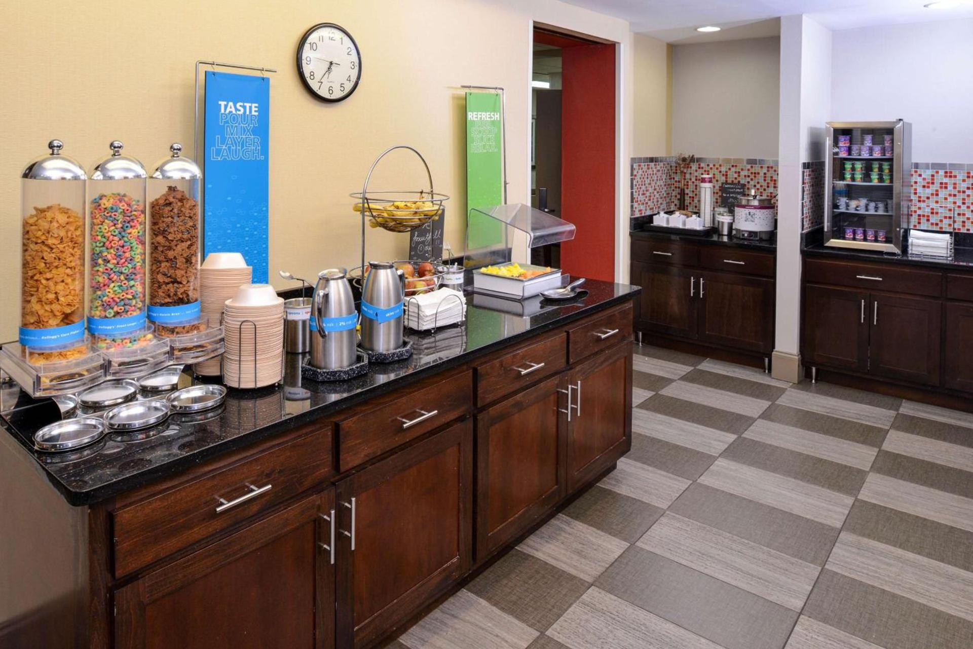Hampton Inn Nashville-I-24 Hickory Hollow photo 15