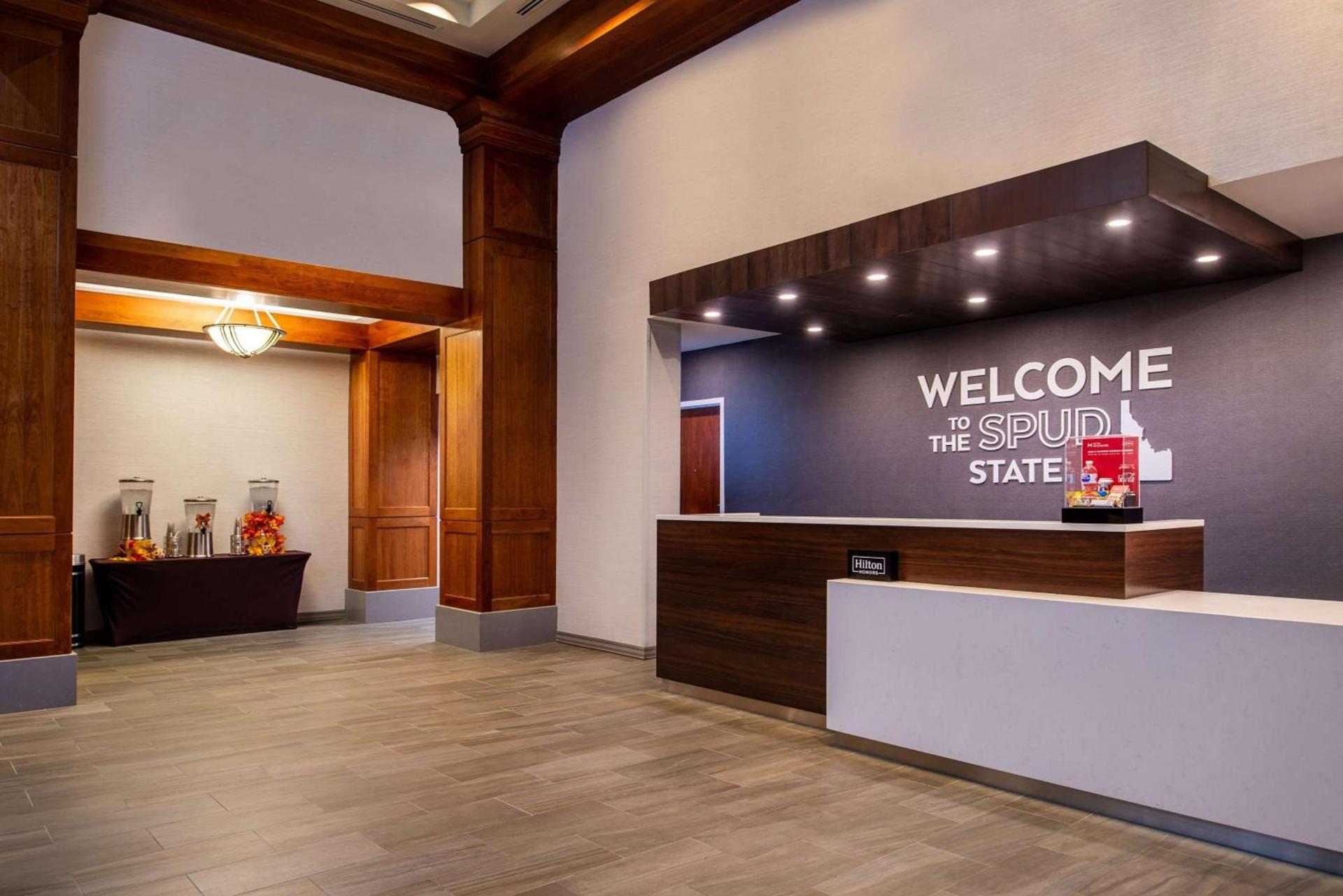 Hampton Inn & Suites Boise/Spectrum photo 6