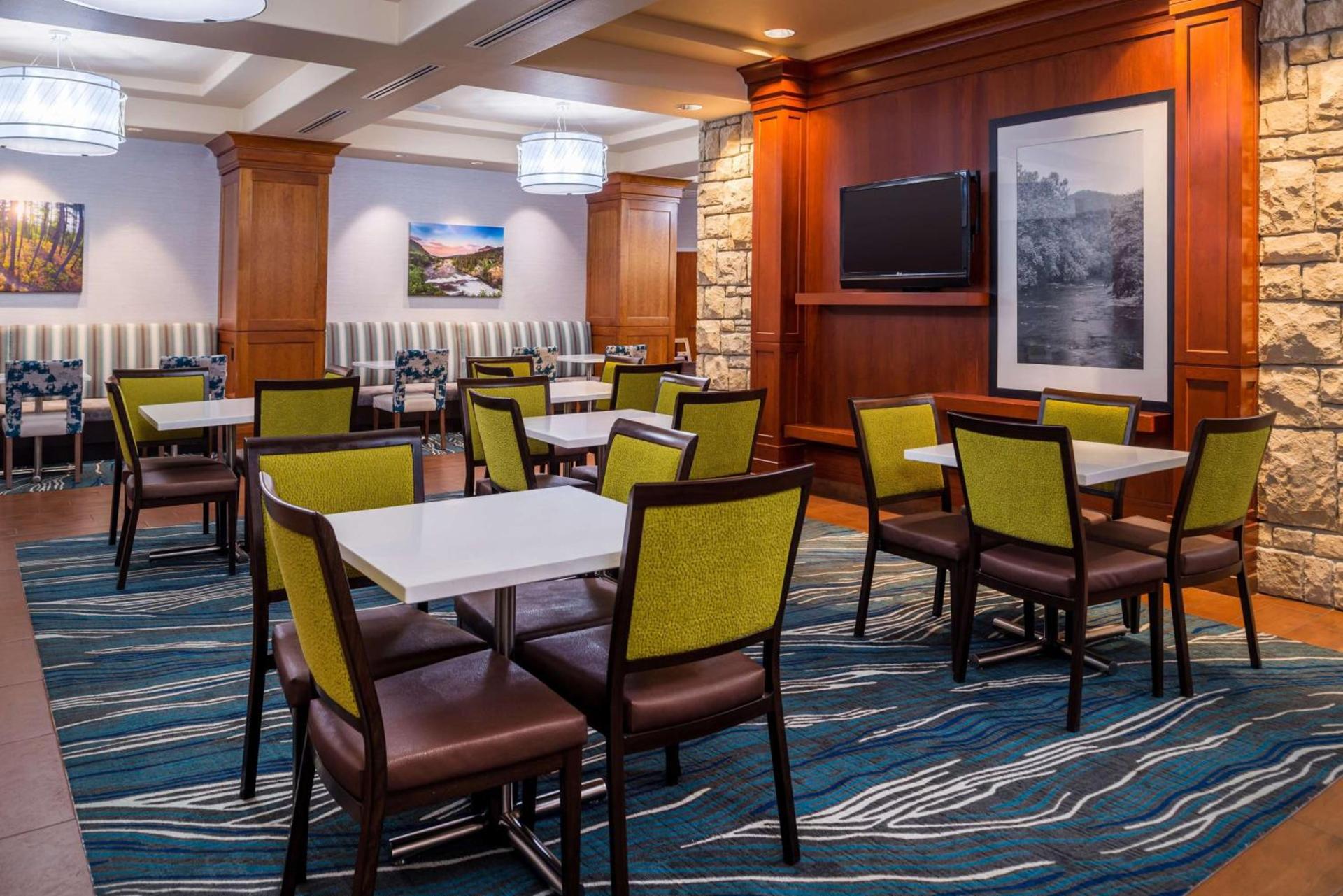 Hampton Inn & Suites Boise/Spectrum photo 17