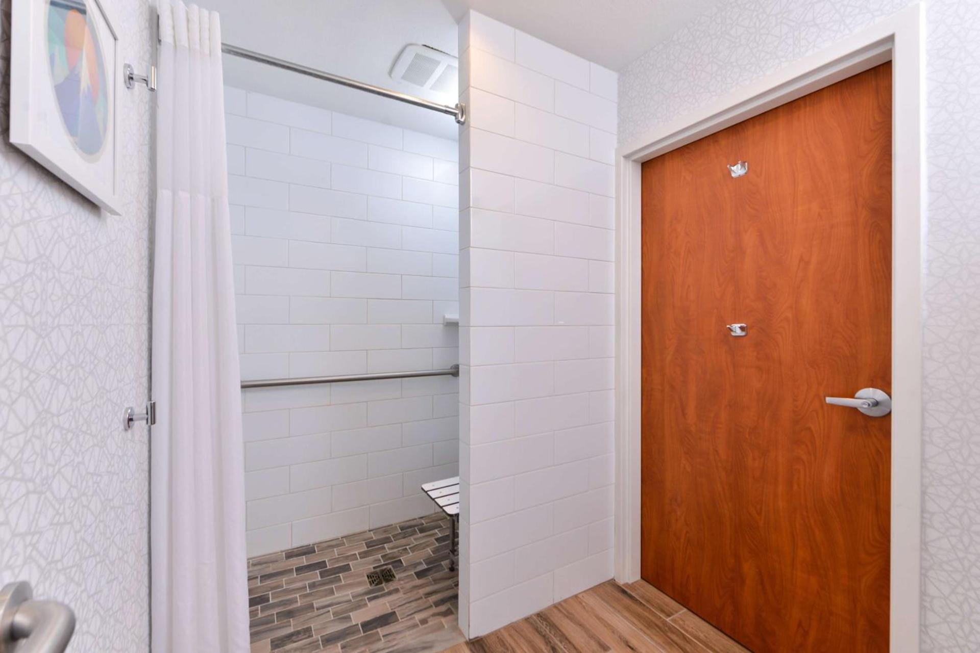 Hampton Inn & Suites Boise/Spectrum photo 59