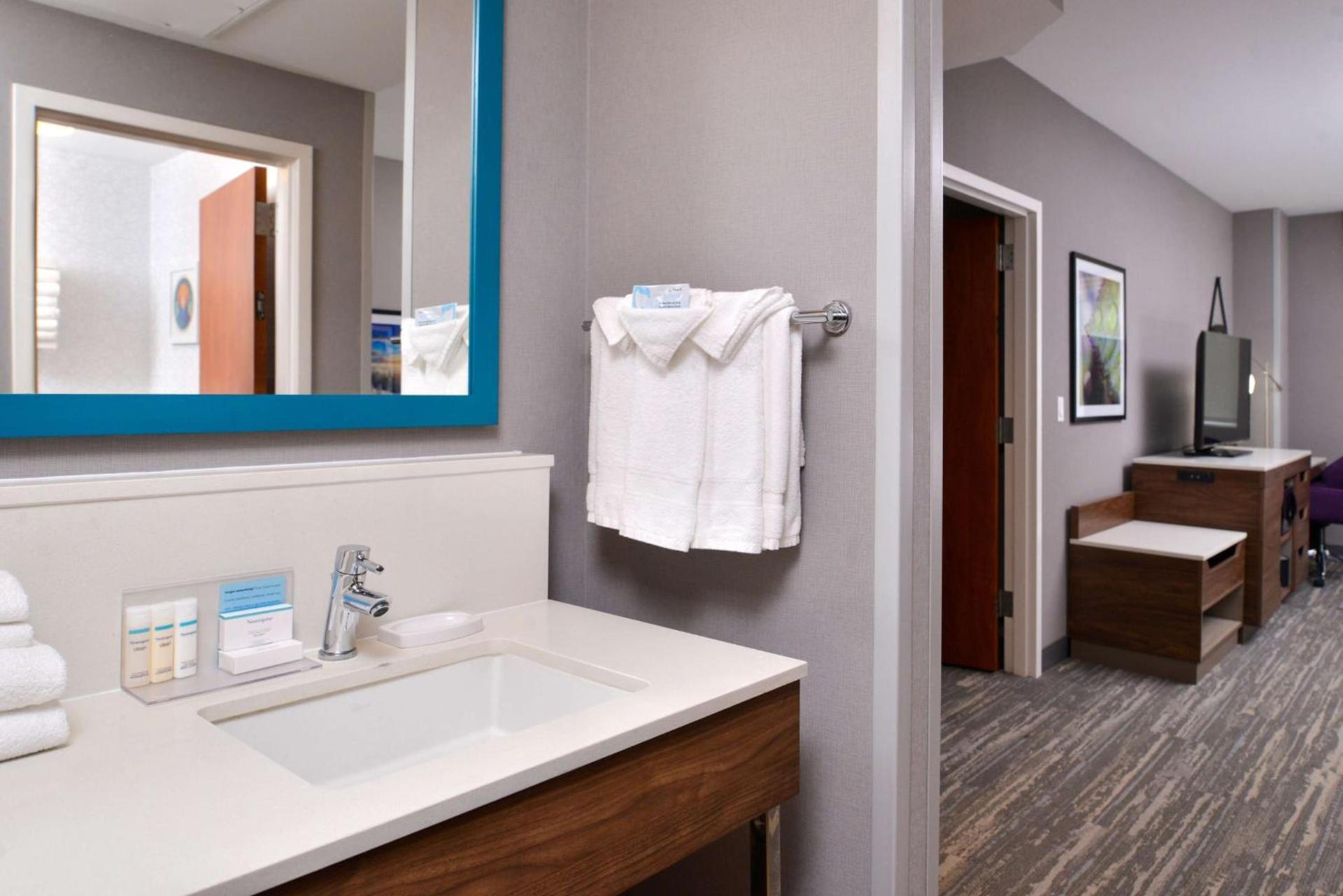 Hampton Inn & Suites Boise/Spectrum photo 73