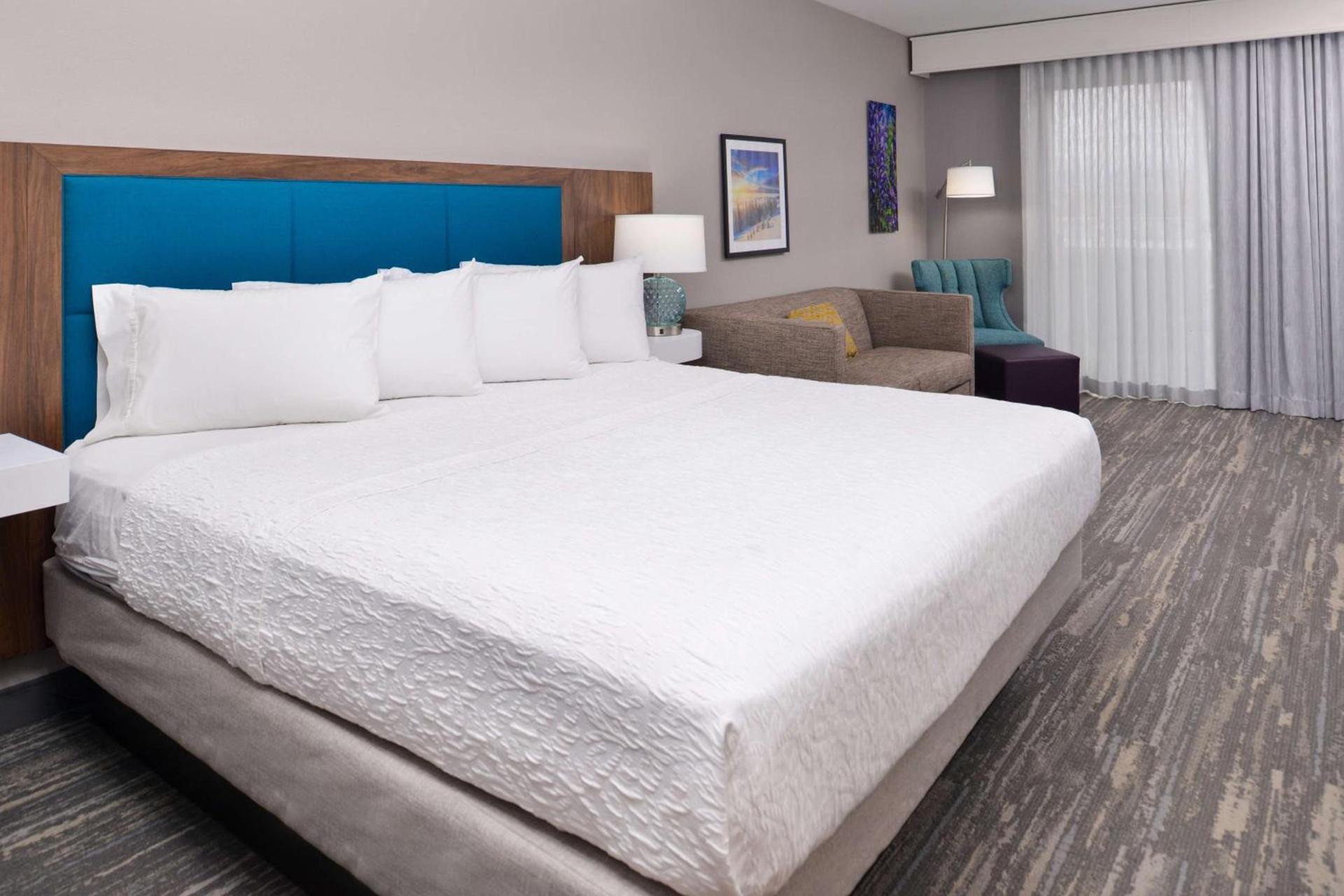 Hampton Inn & Suites Boise/Spectrum photo 81