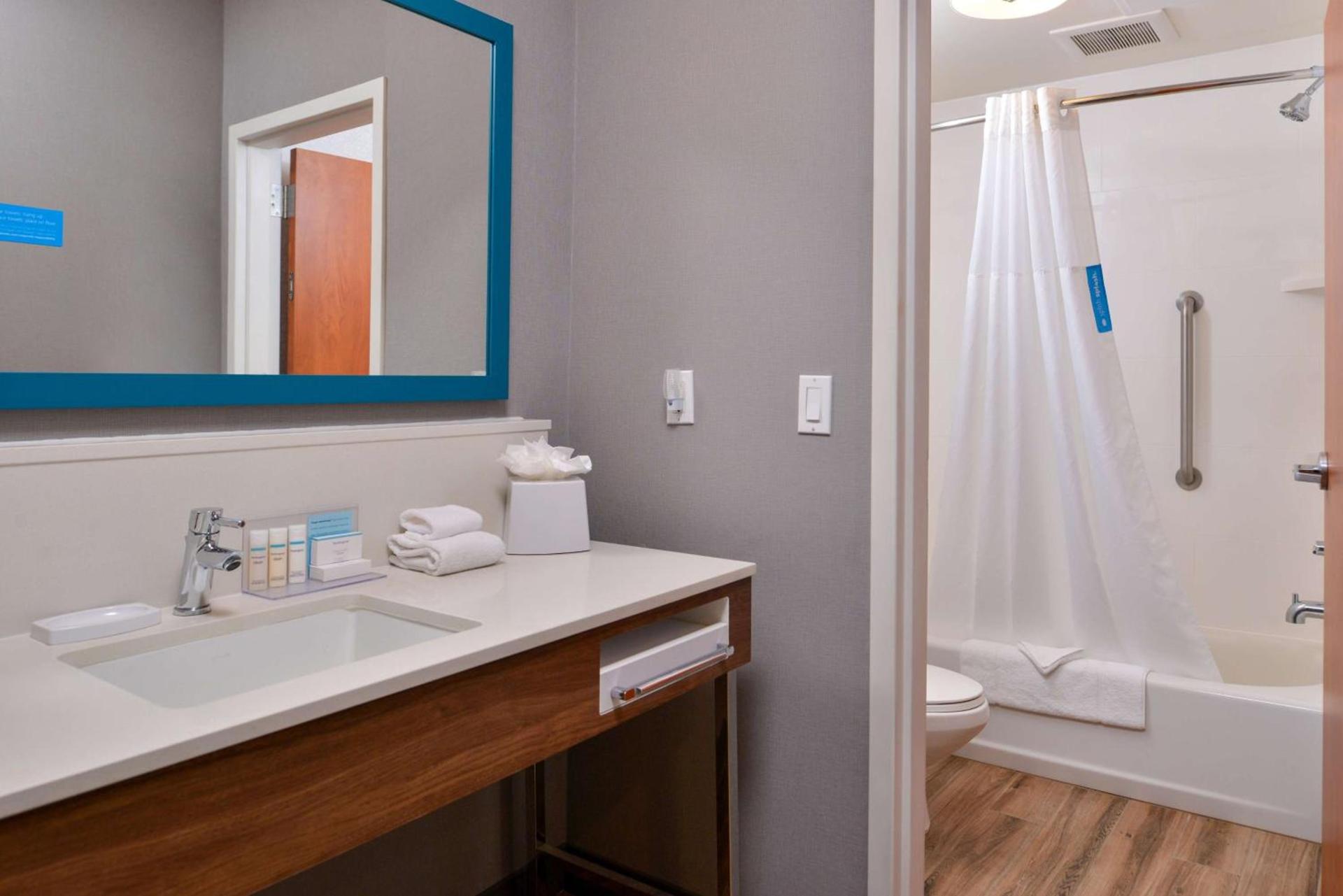 Hampton Inn & Suites Boise/Spectrum photo 88