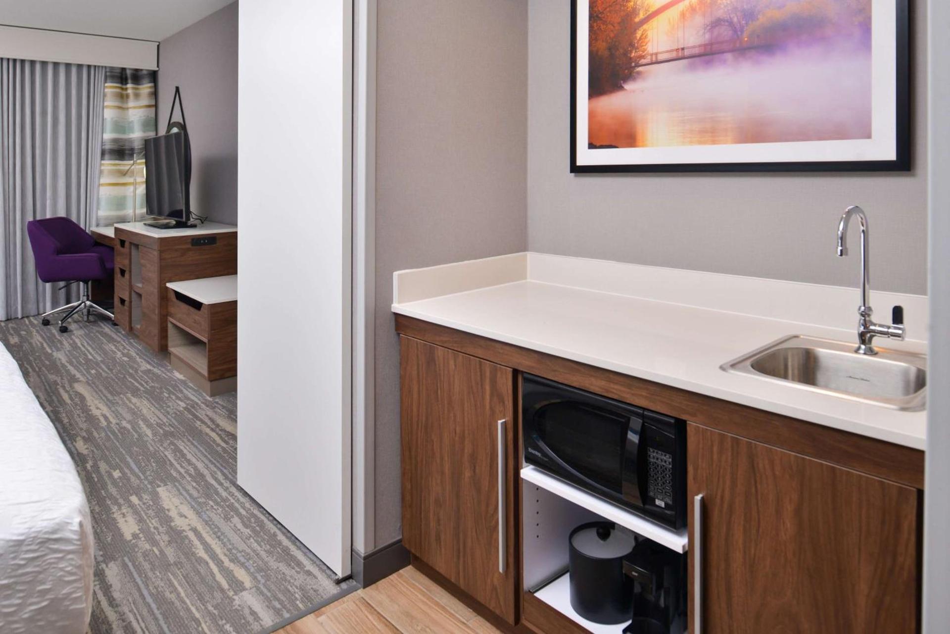 Hampton Inn & Suites Boise/Spectrum photo 97