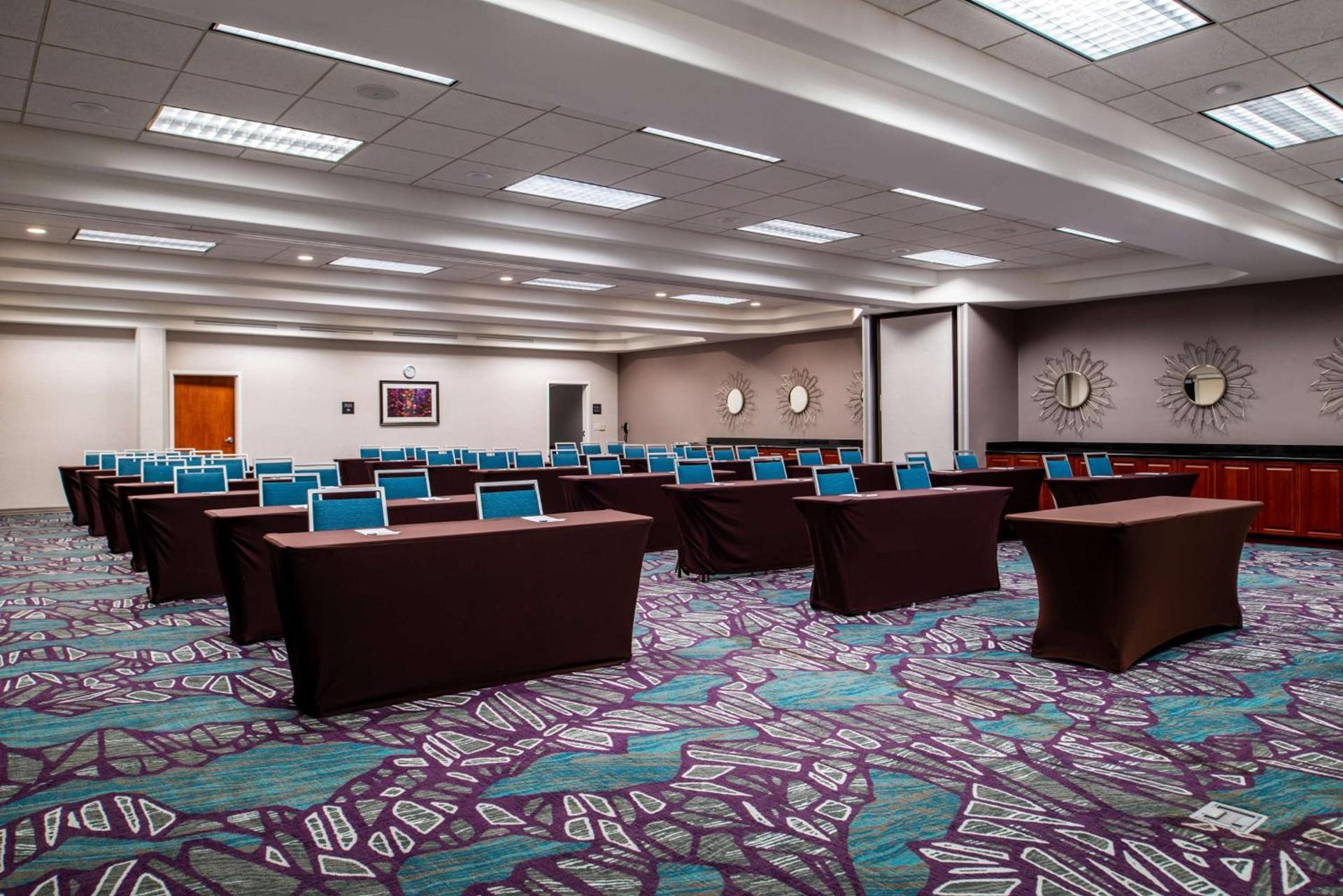 Hampton Inn & Suites Boise/Spectrum photo 100