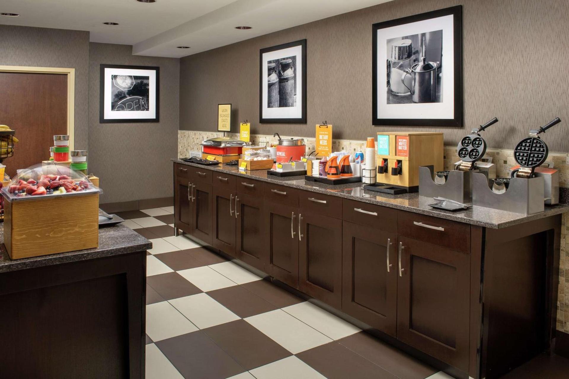 Hampton Inn Haverhill photo 31