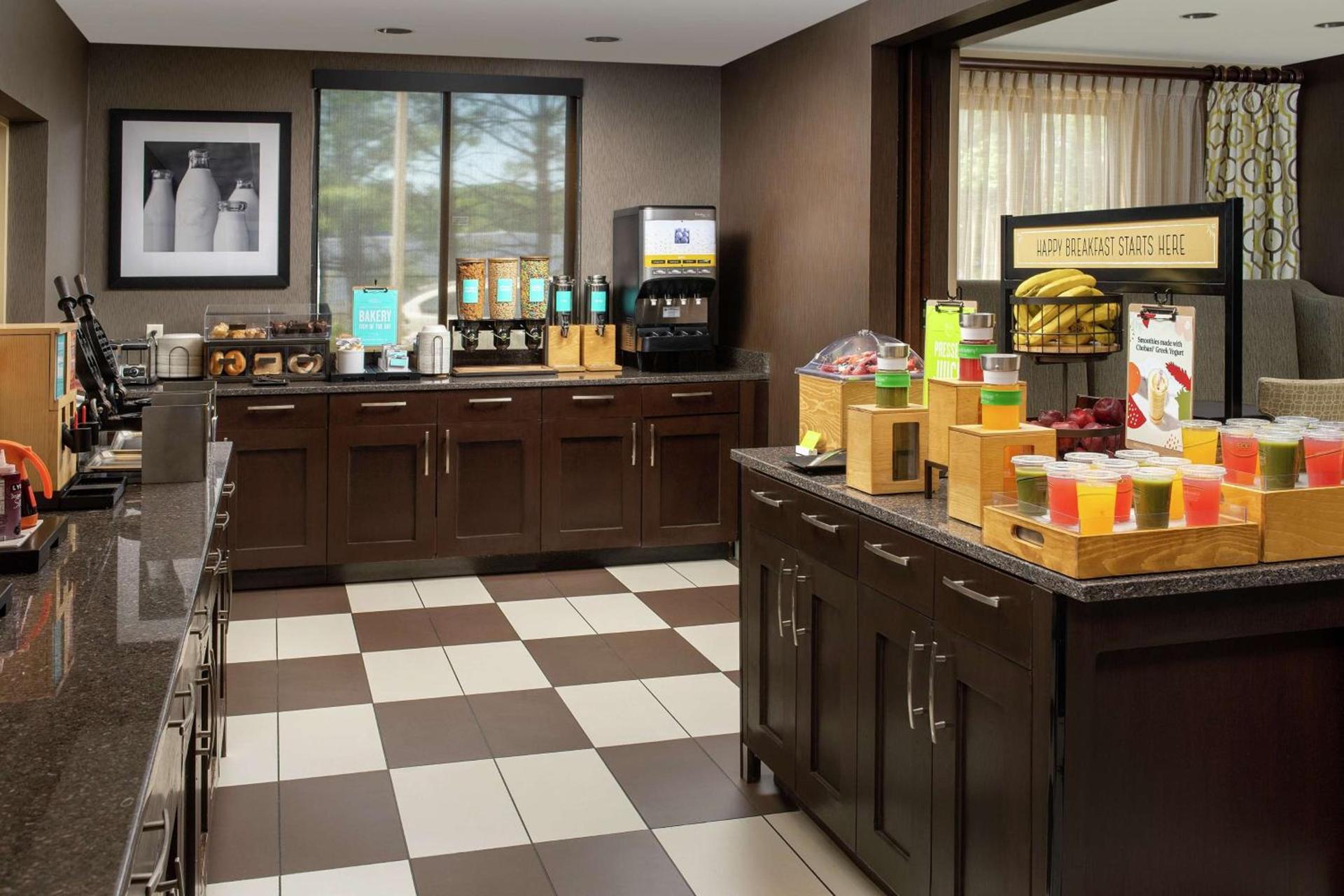 Hampton Inn Haverhill photo 30