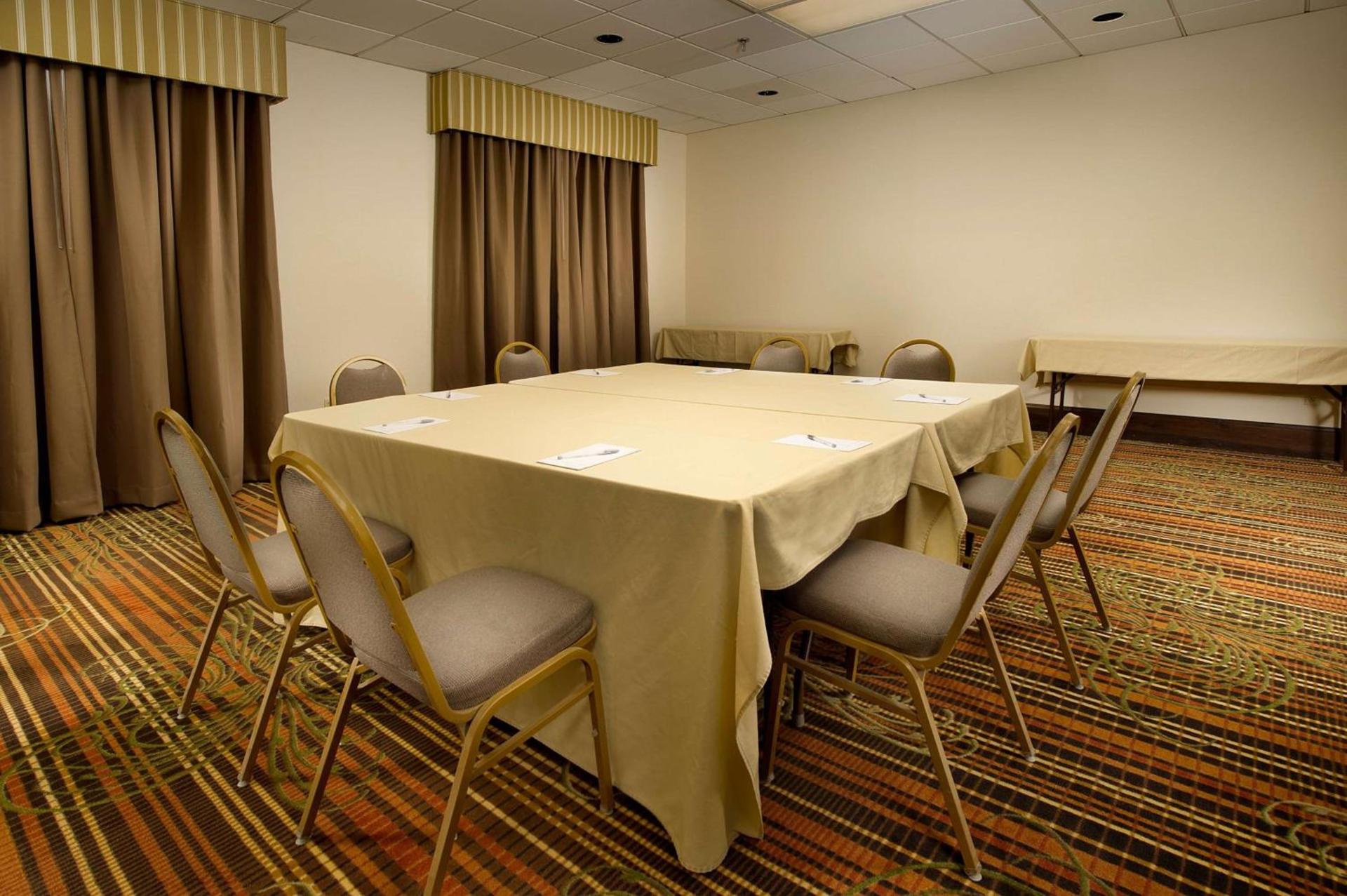 Hampton Inn Haverhill photo 36