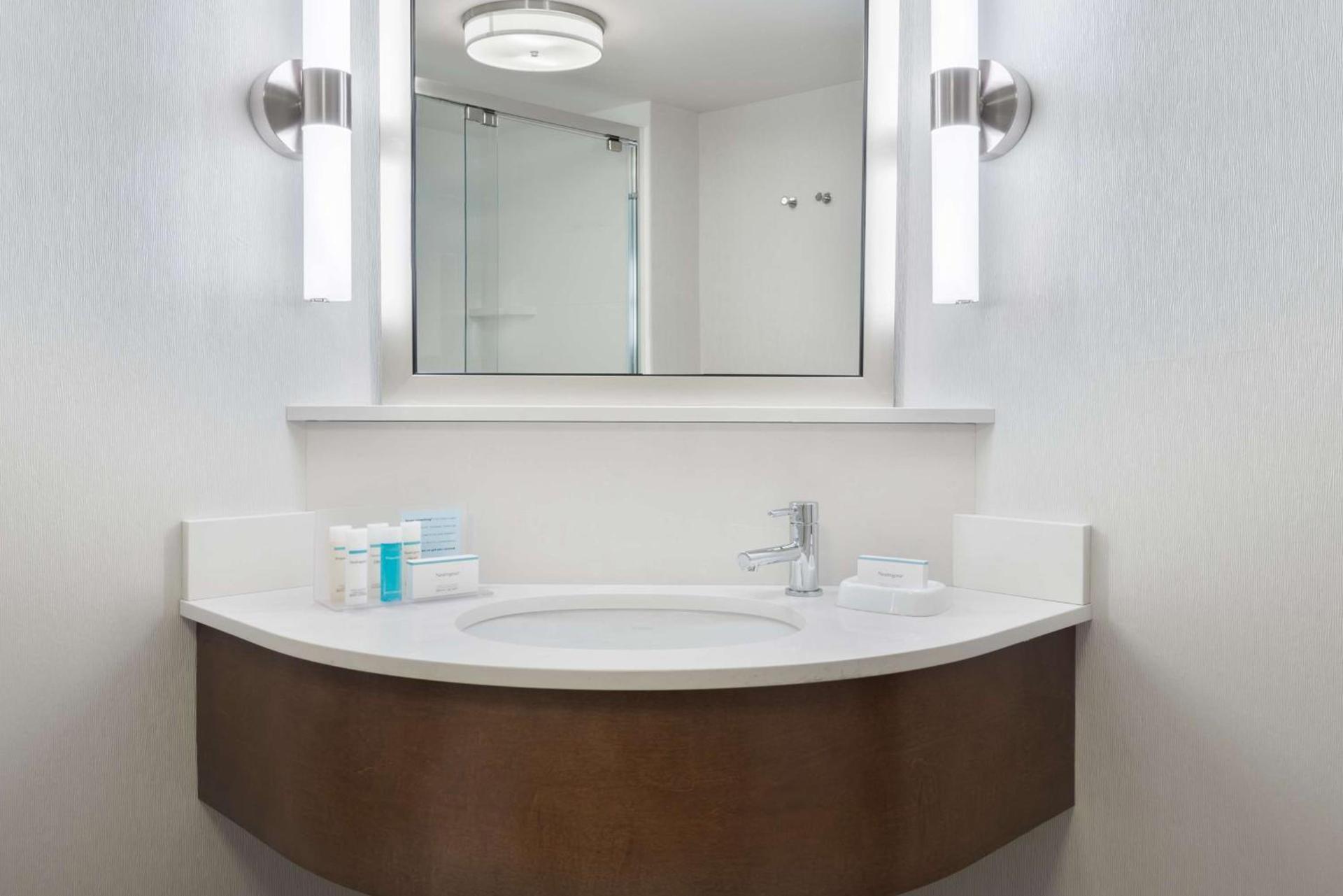 Hampton Inn Boston / Marlborough photo 17