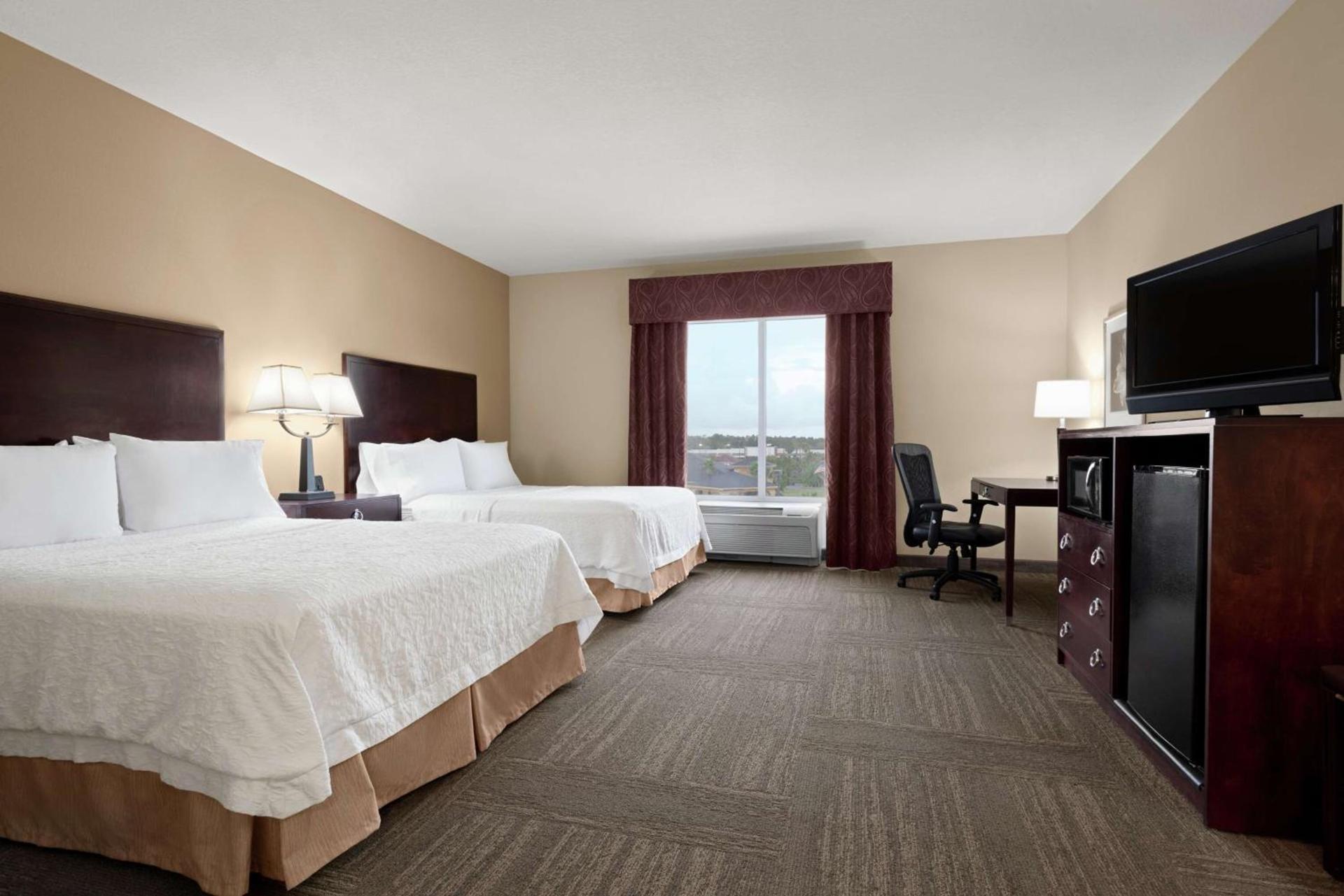 Hampton Inn & Suites Brunswick photo 29