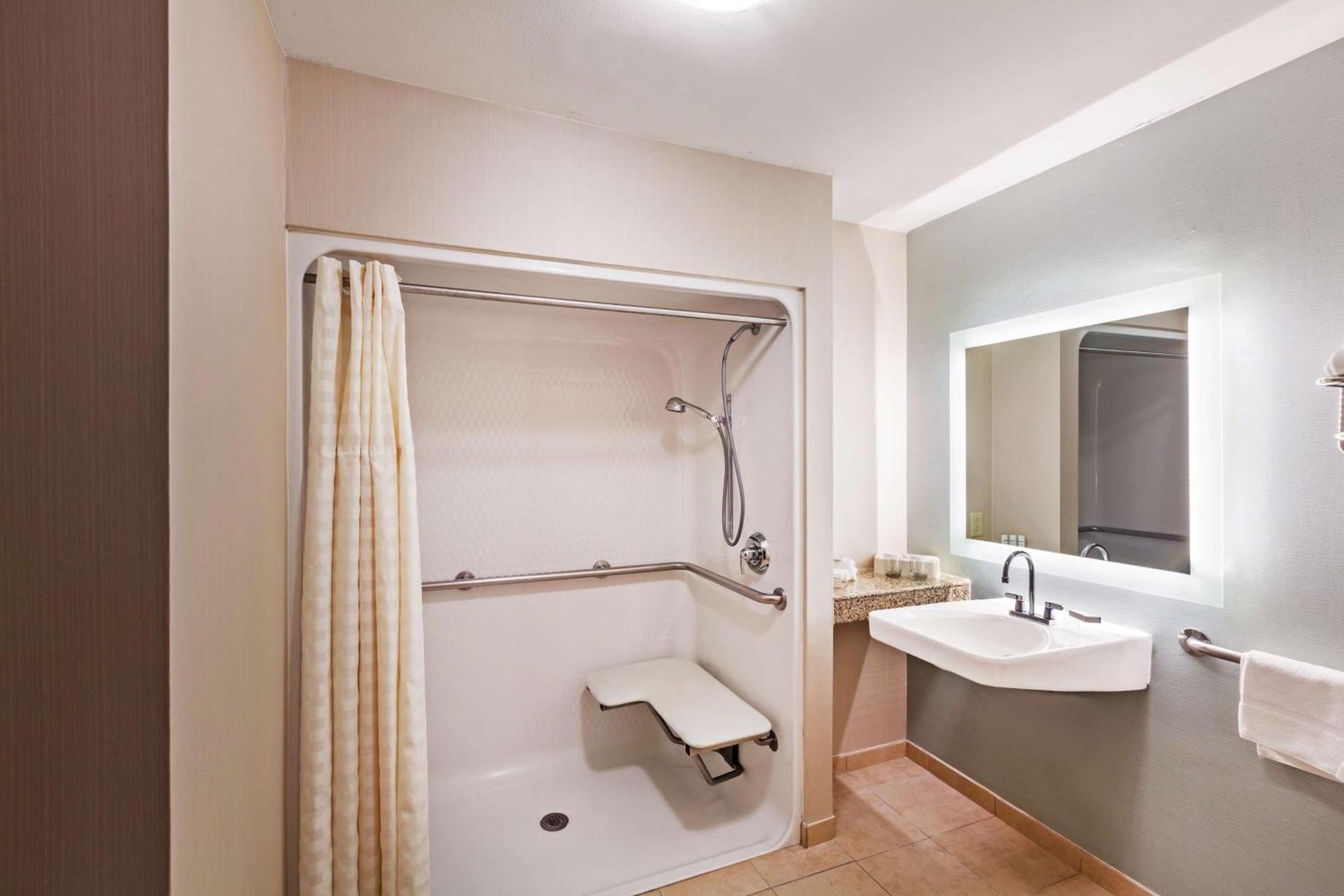 Homewood Suites by Hilton Brownsville photo 25
