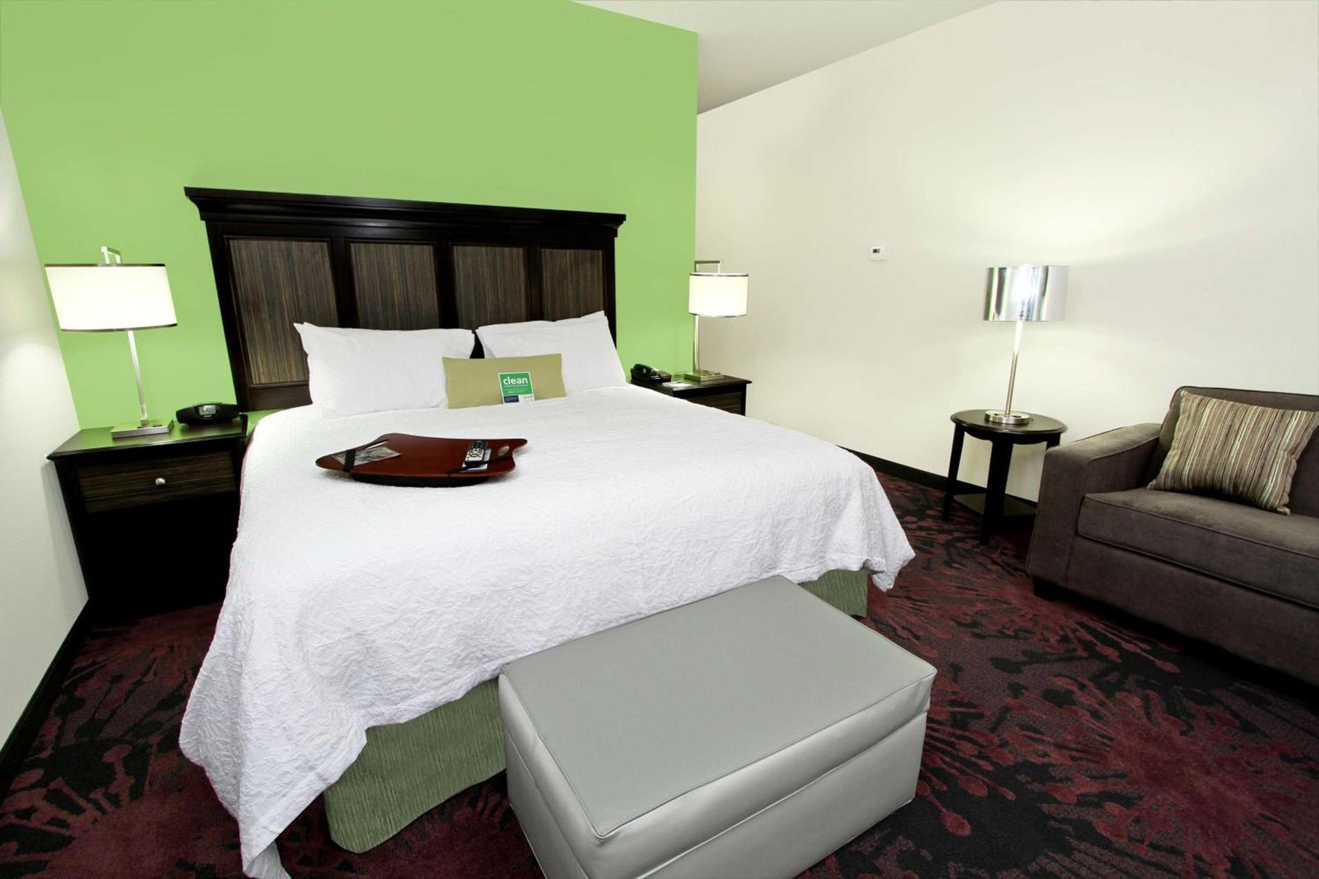 Hampton Inn & Suites Winnie photo 18