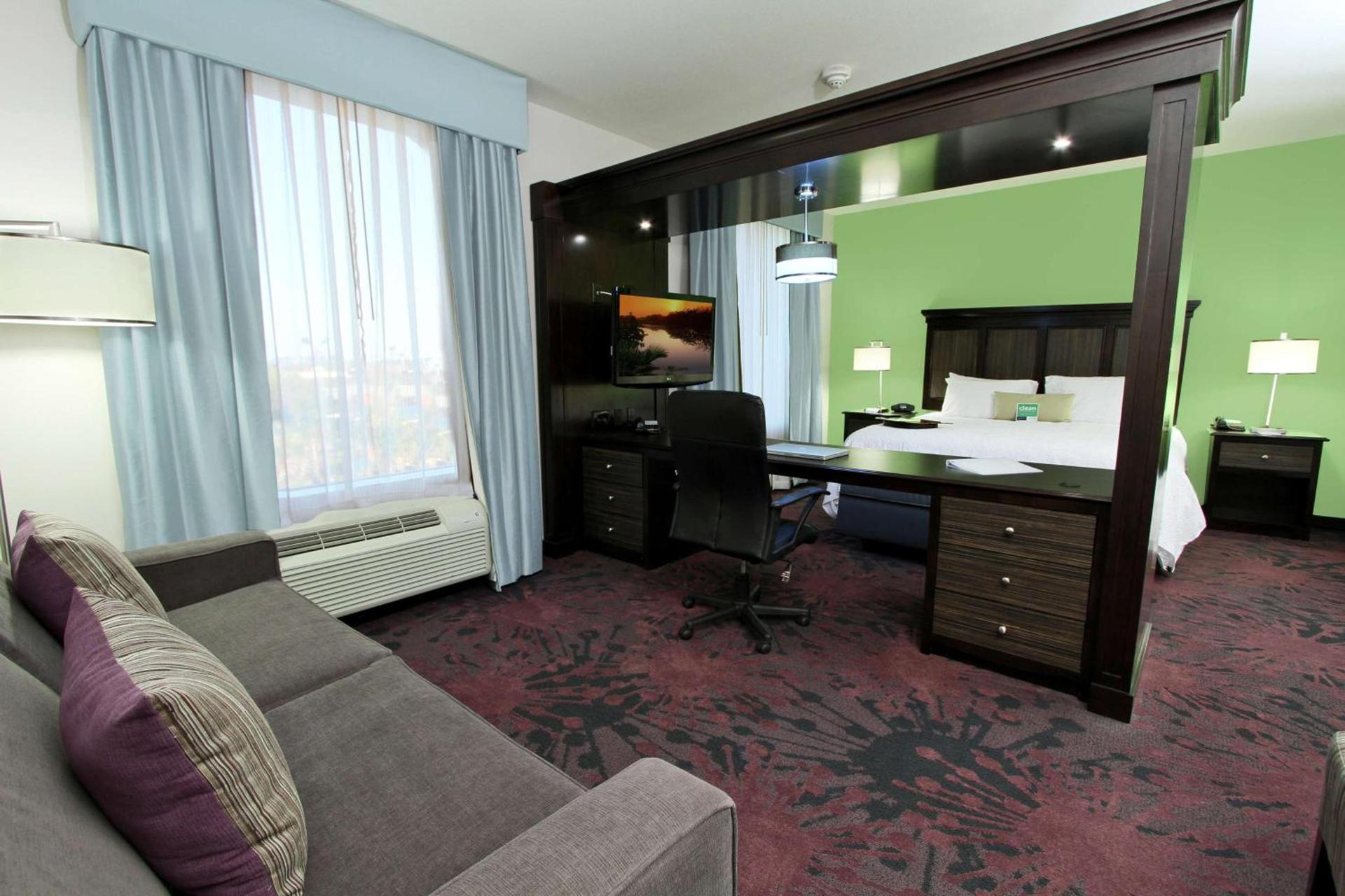 Hampton Inn & Suites Winnie photo 27