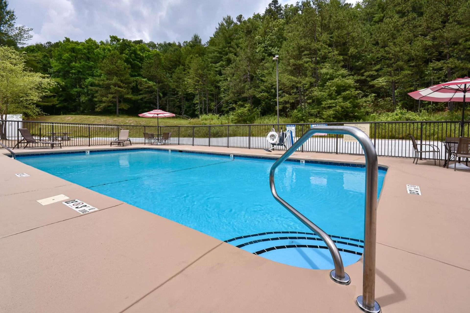 Hampton Inn Brevard photo 4