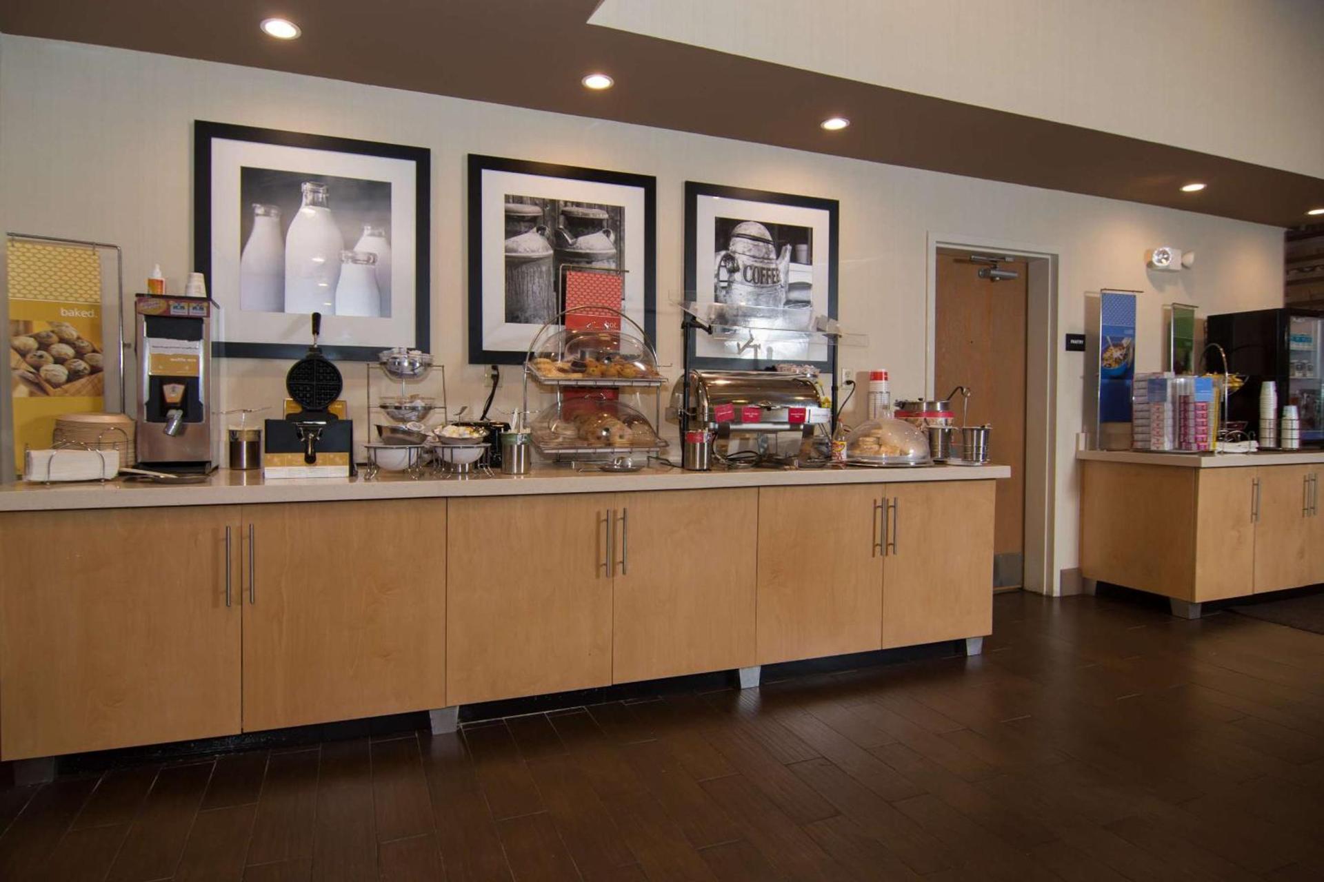Hampton Inn Brevard photo 7