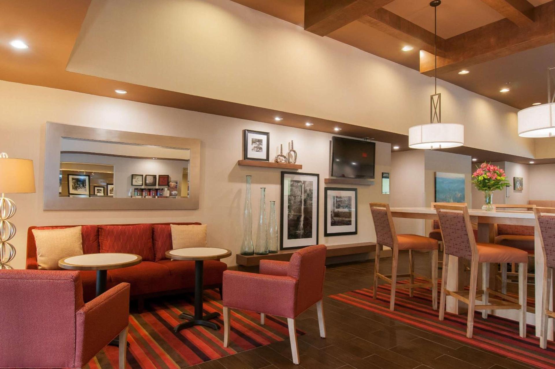 Hampton Inn Brevard photo 8