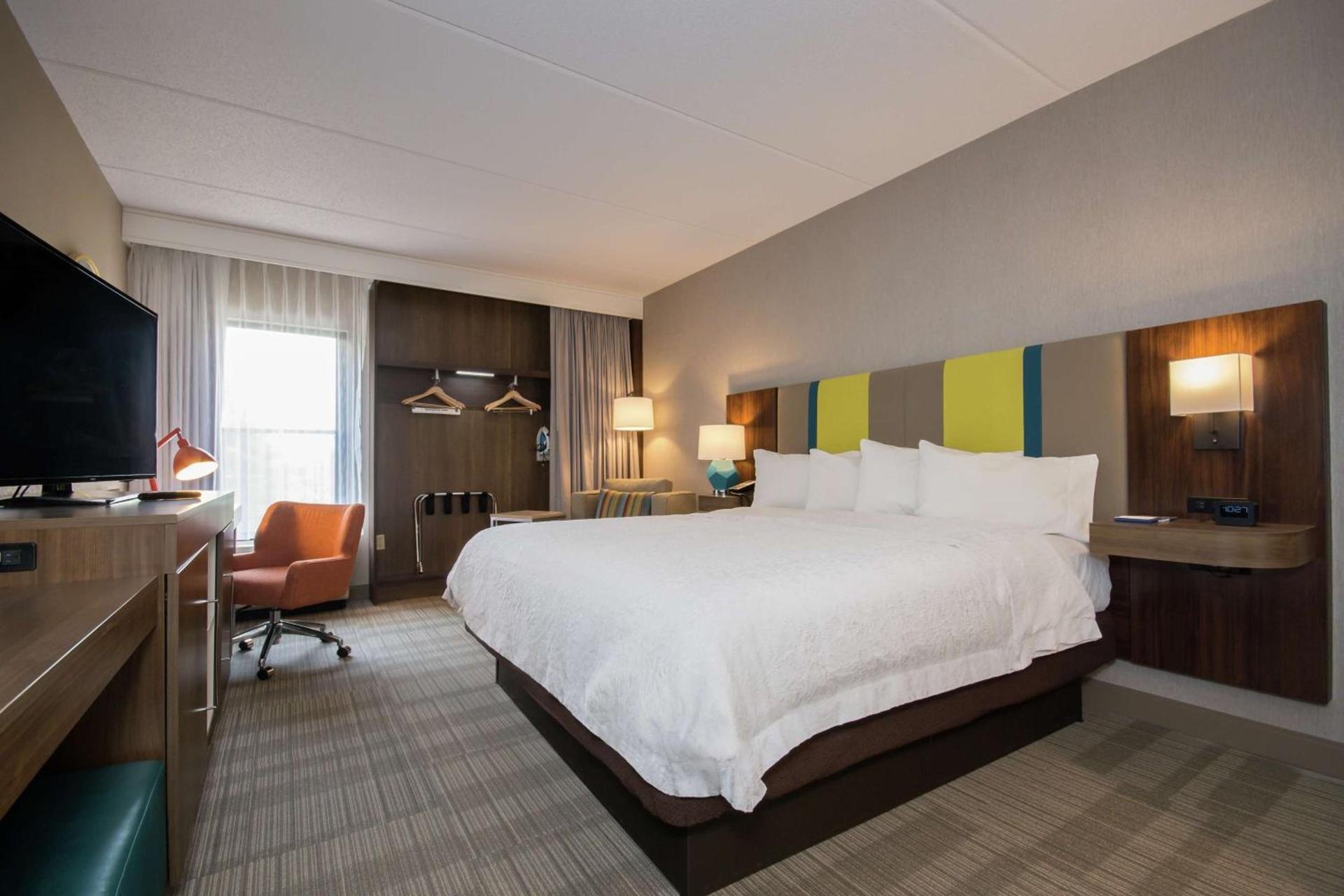Hampton Inn Brevard photo 17