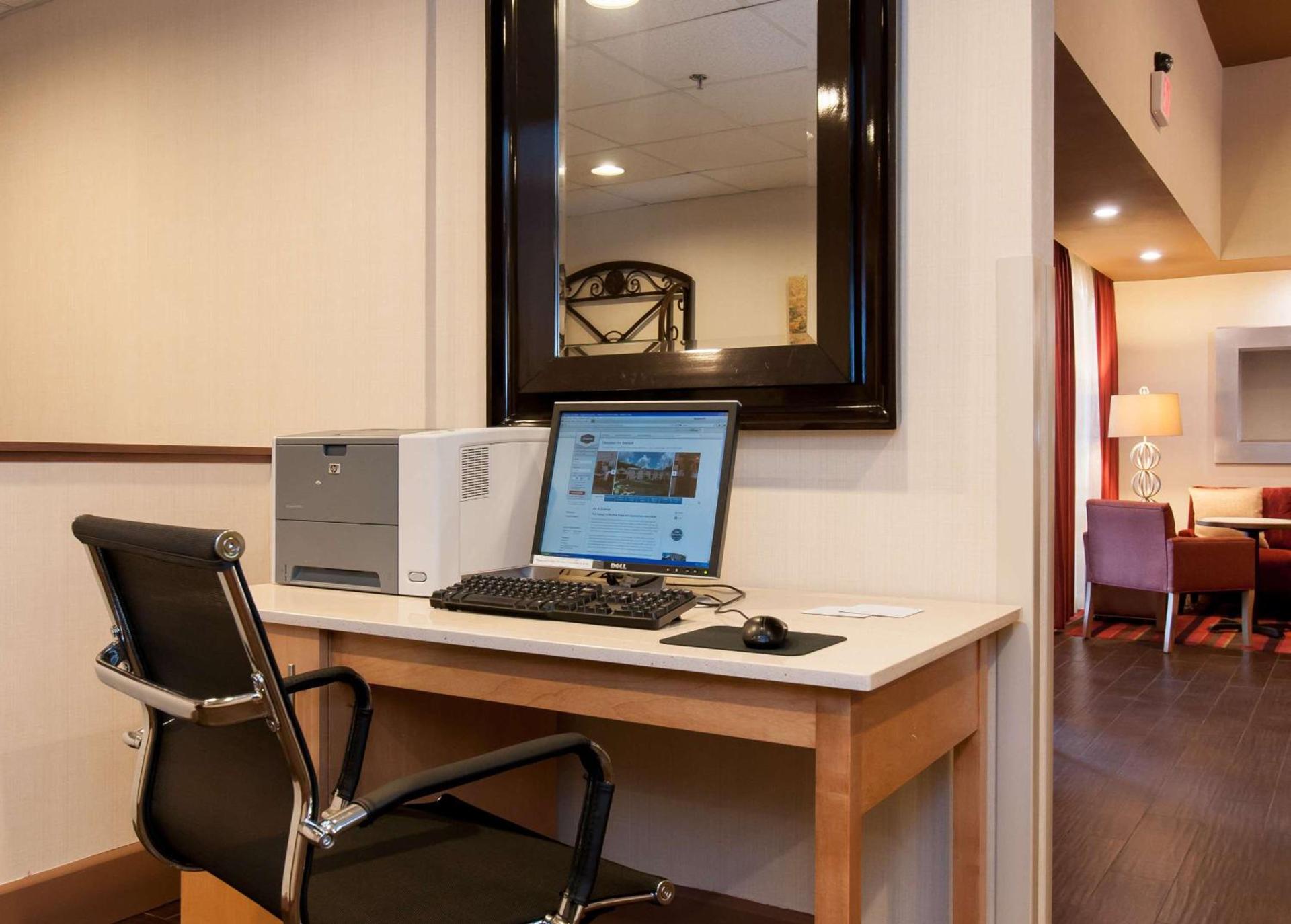 Hampton Inn Brevard photo 26