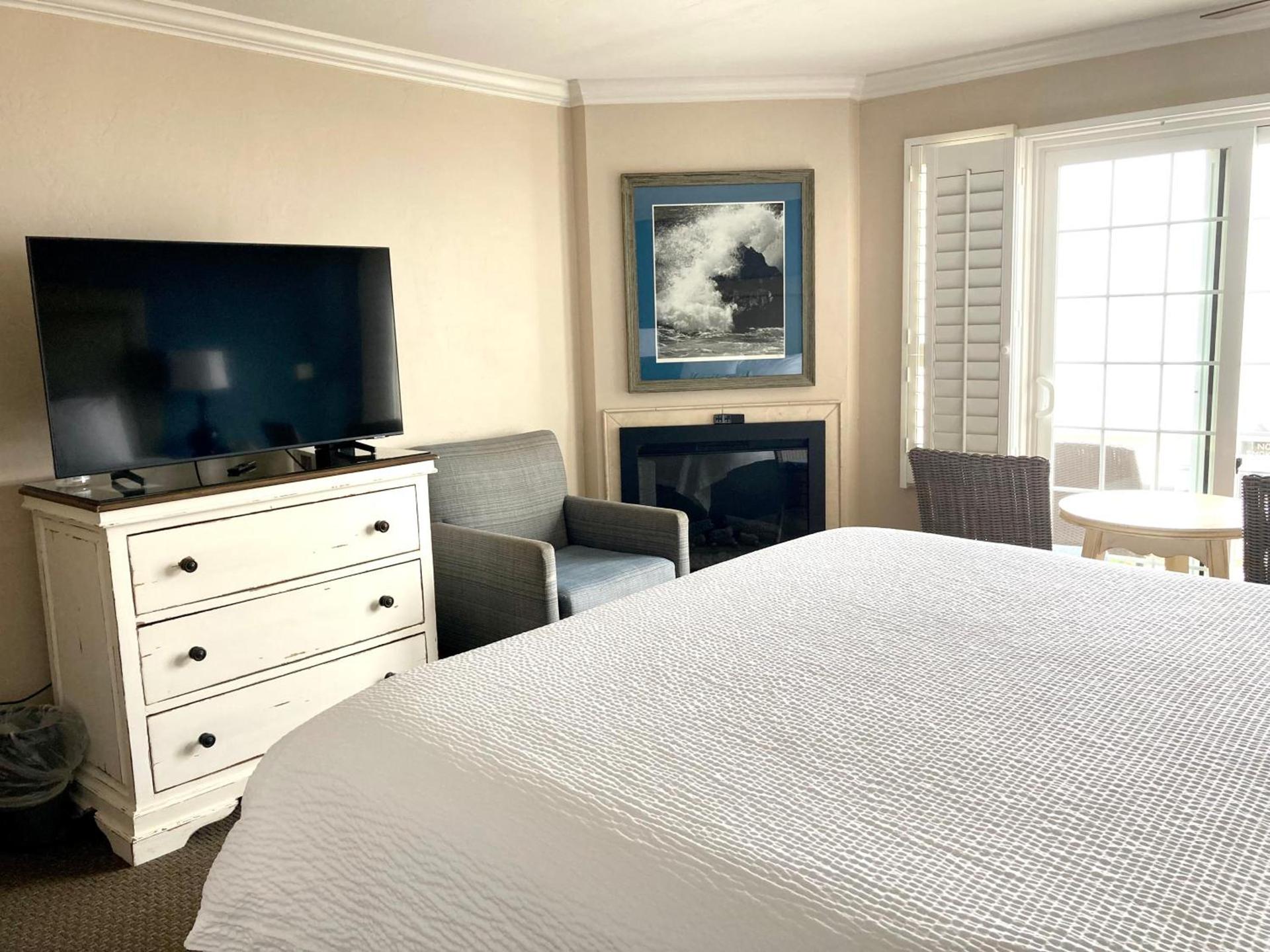 Sand Pebbles Inn photo 45