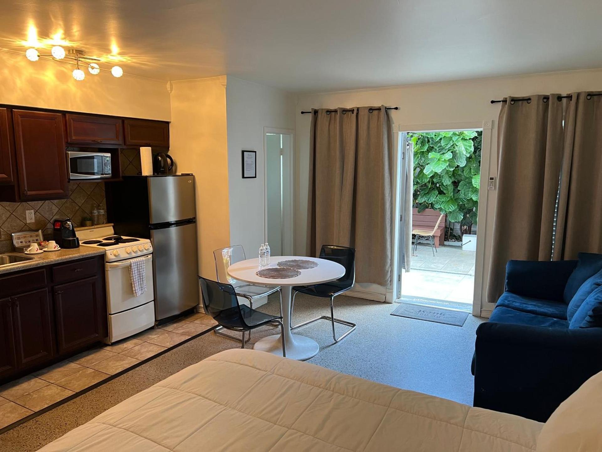 Tiana Beach Inn photo 22