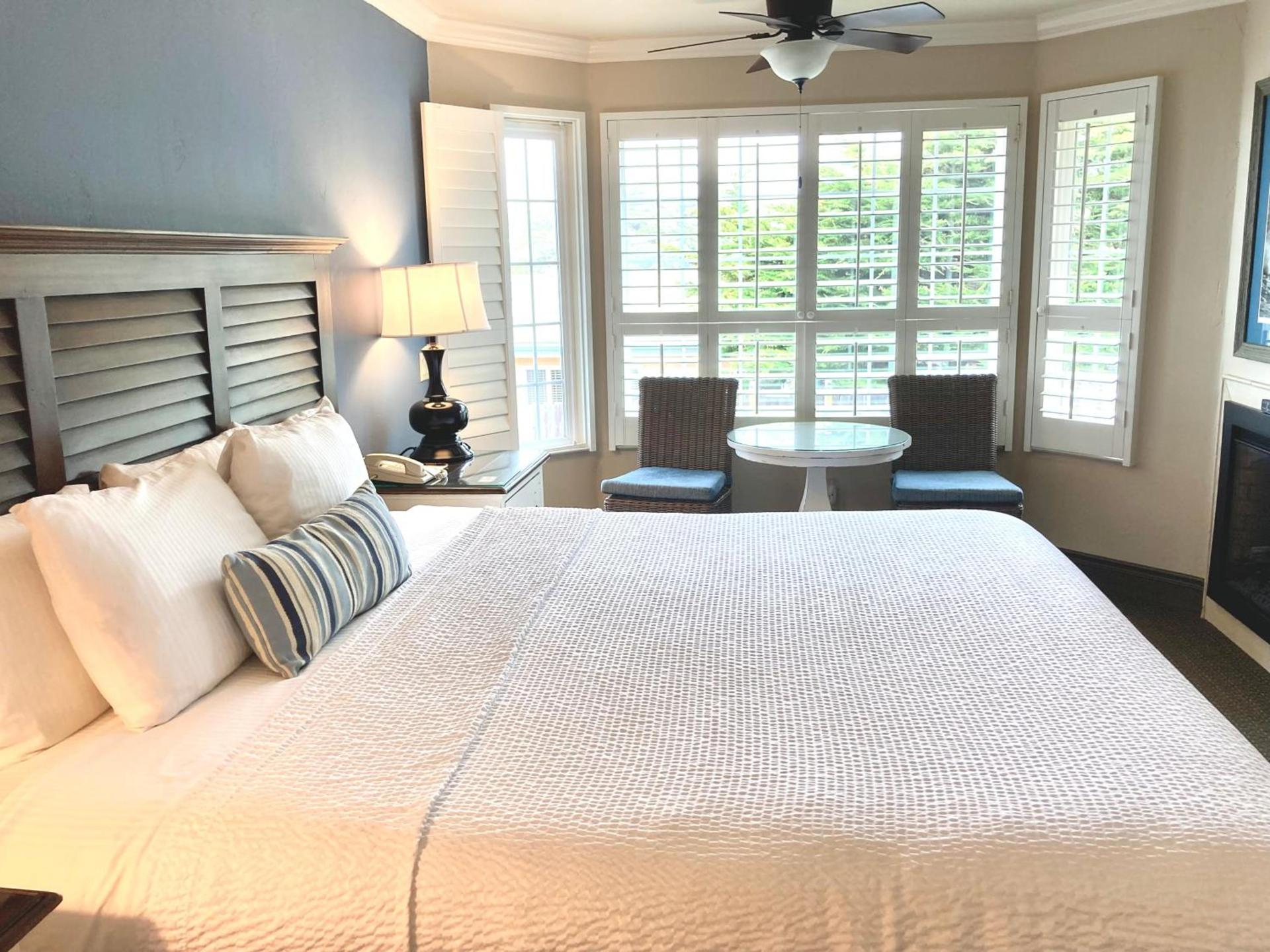 Sand Pebbles Inn photo 61