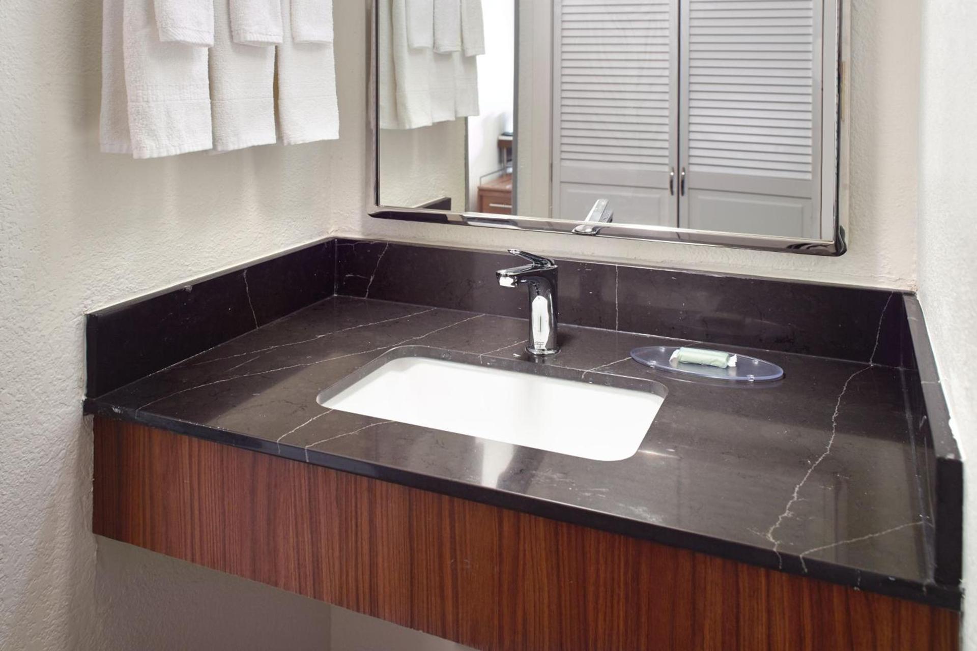 Courtyard by Marriott Myrtle Beach Broadway photo 15