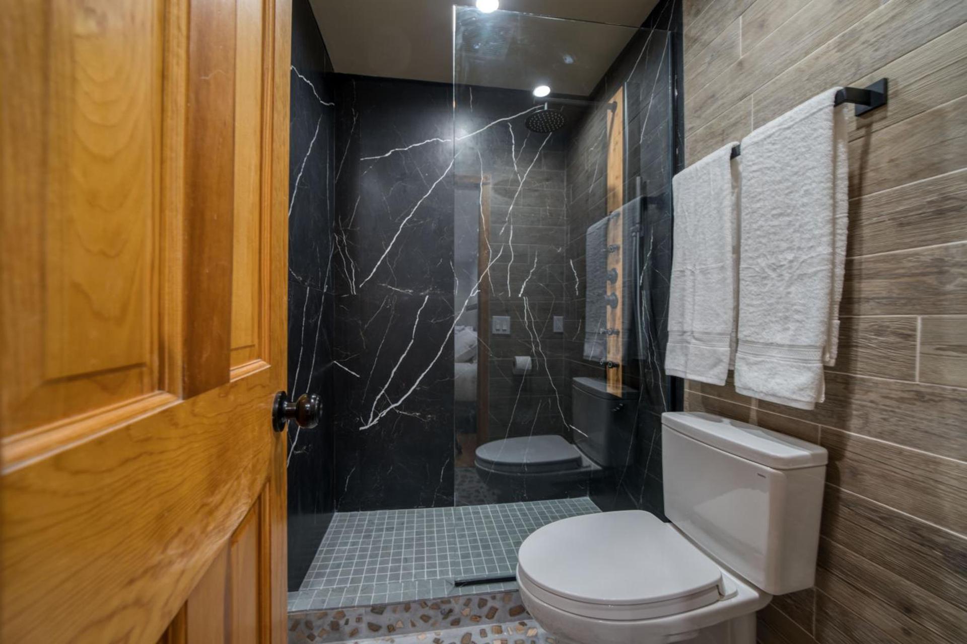 The Haüs Windham - Spacious Suites, Hot Tub, Mountain Views! photo 85