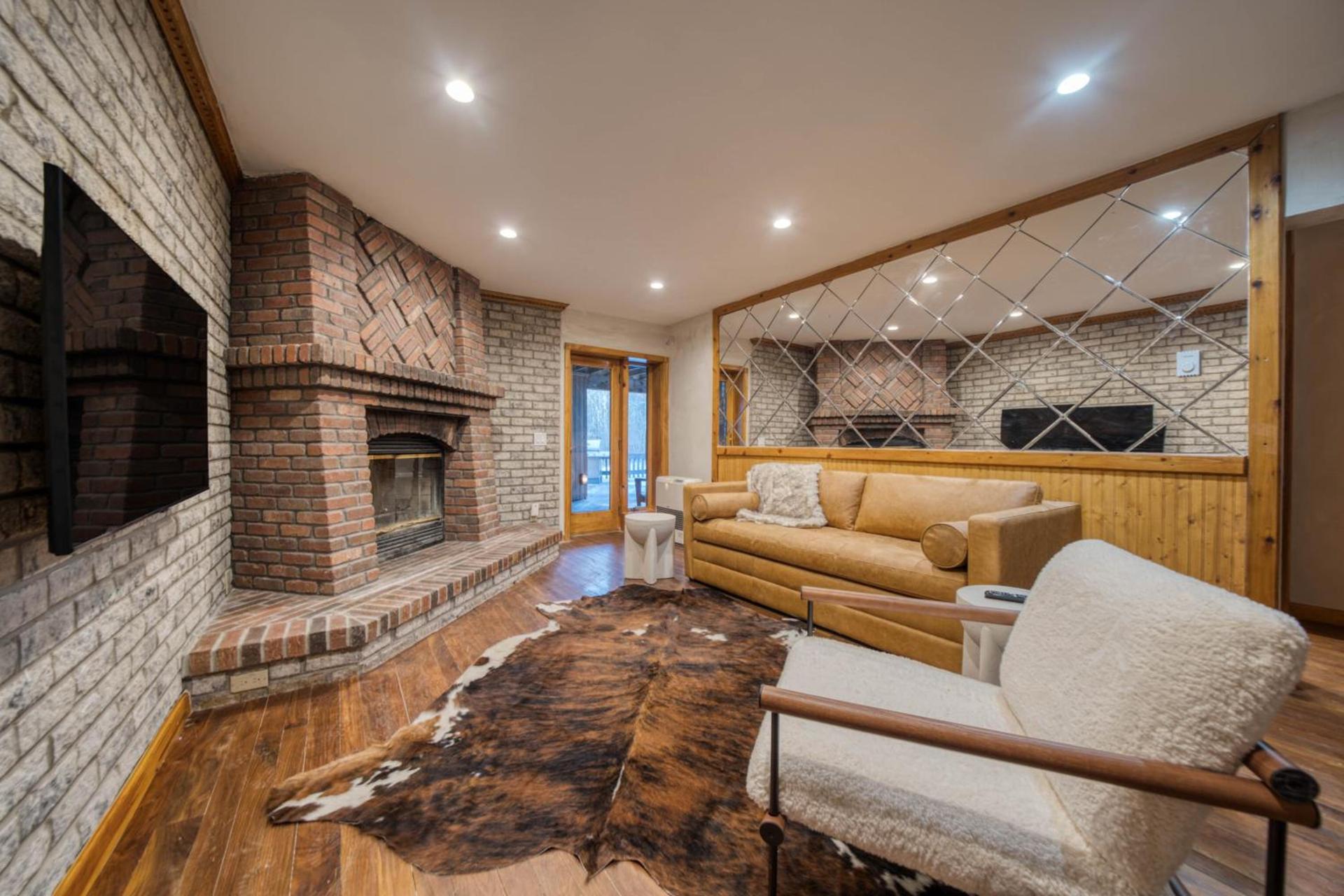 The Haüs Windham - Spacious Suites, Hot Tub, Mountain Views! photo 57