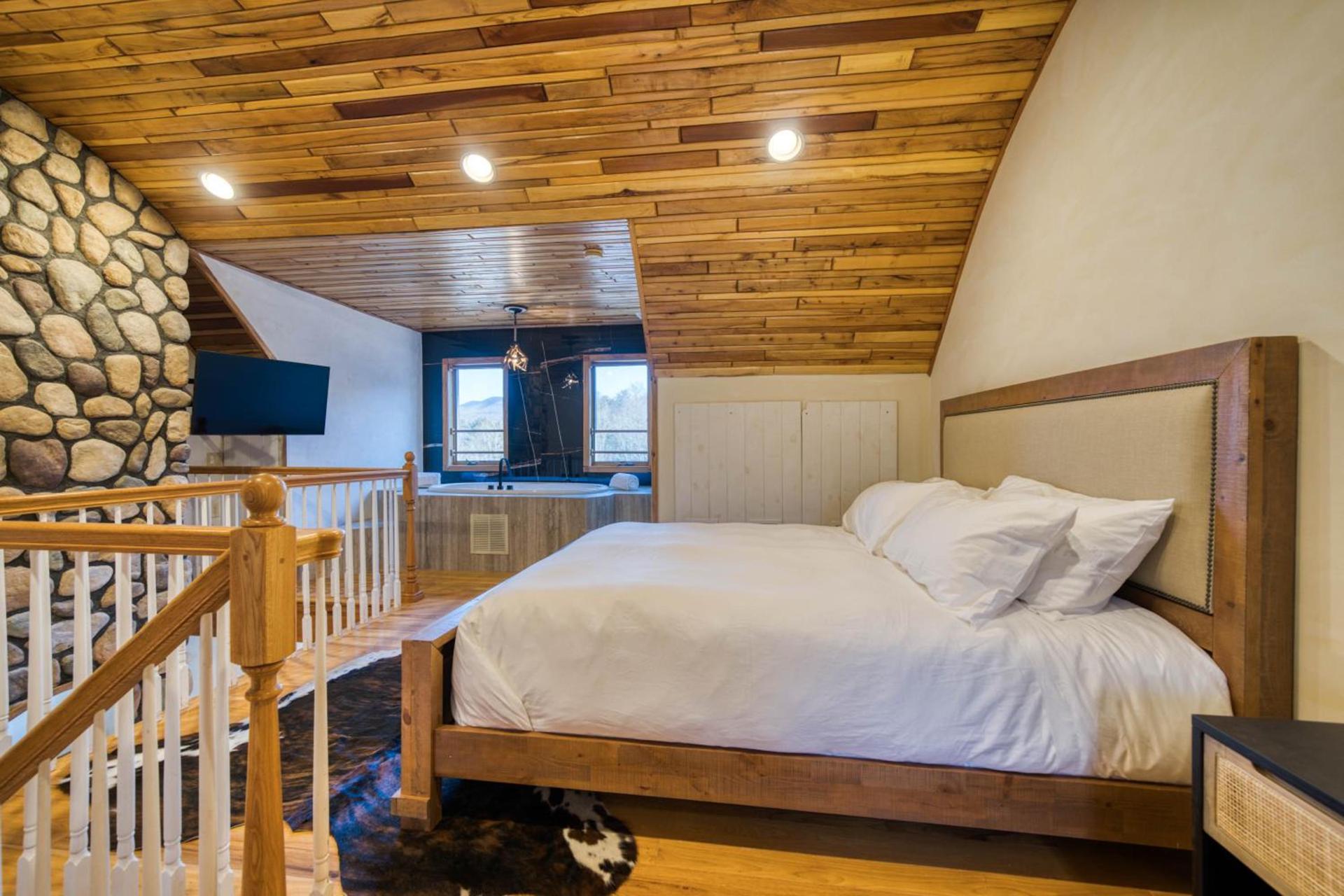 The Haüs Windham - Spacious Suites, Hot Tub, Mountain Views! photo 88