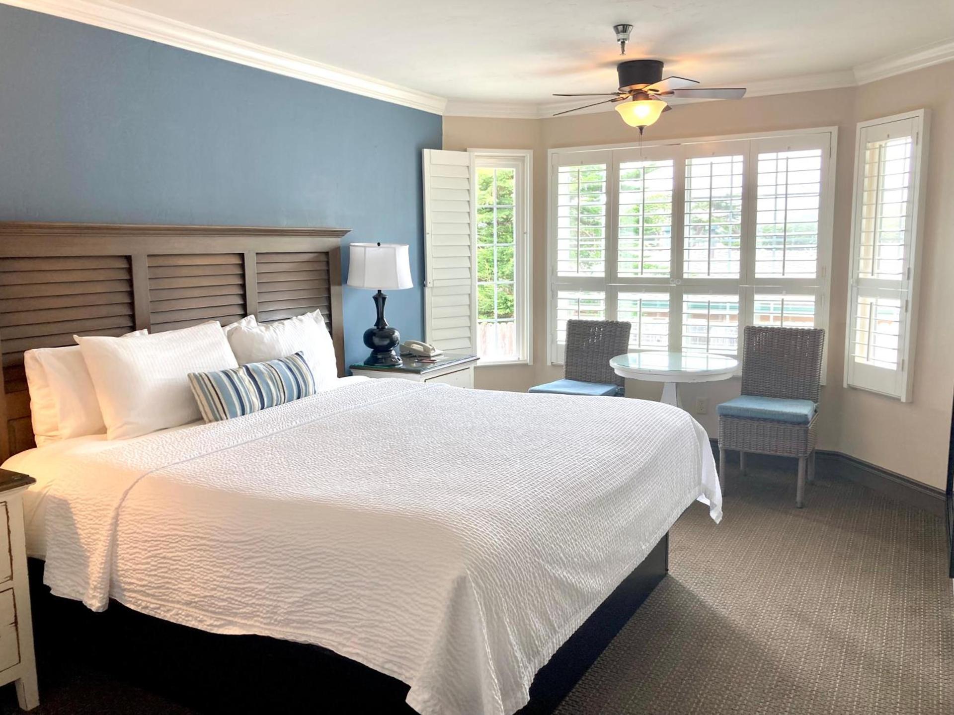 Sand Pebbles Inn photo 64
