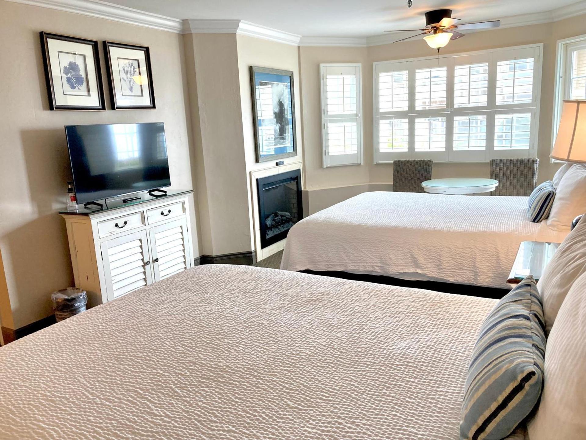 Sand Pebbles Inn photo 69
