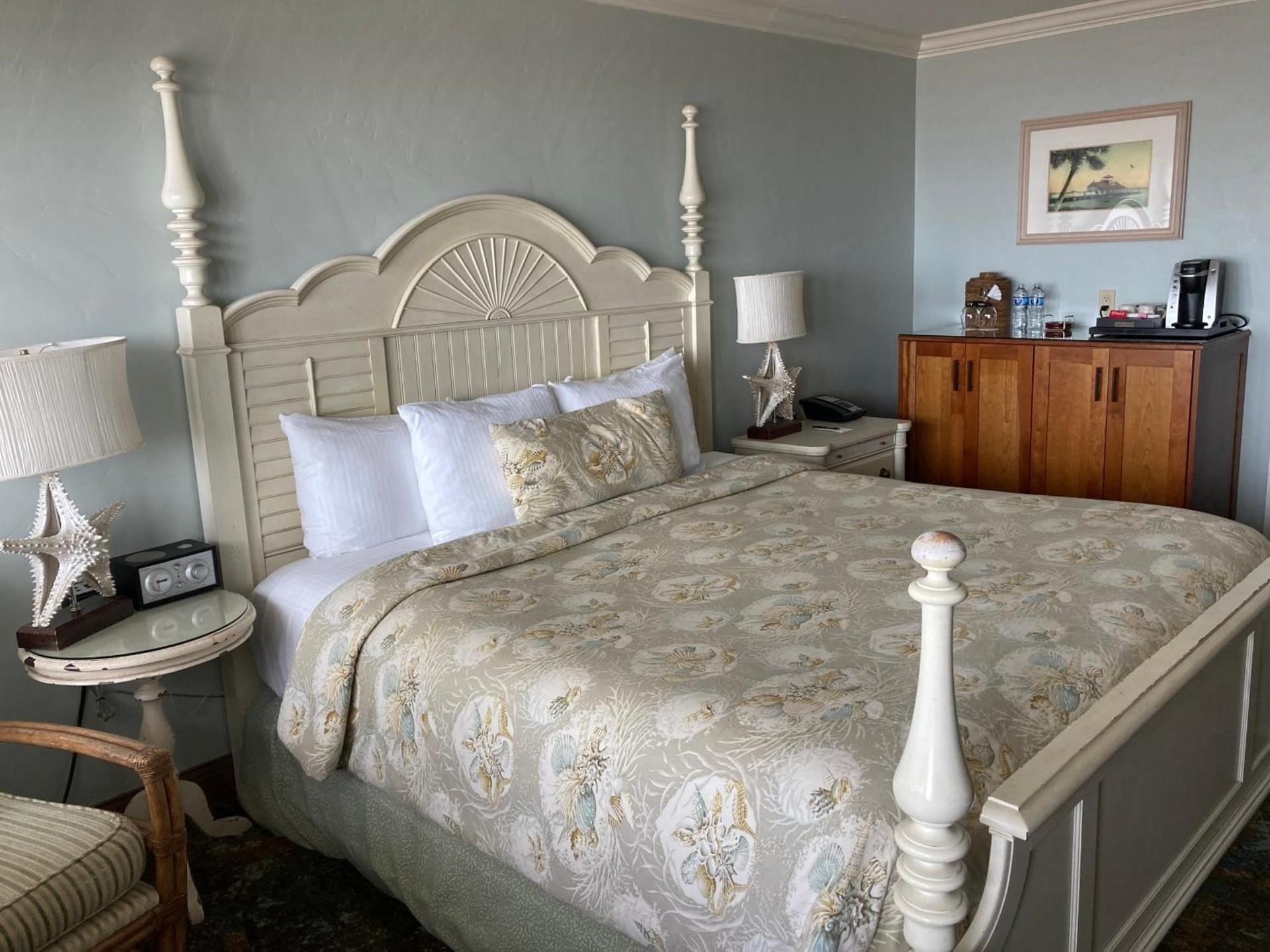 Blue Dolphin Inn photo 21