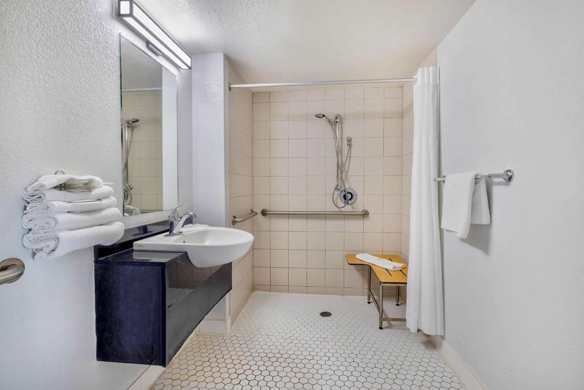Motel 6-Hammond, IN - Chicago Area photo 23